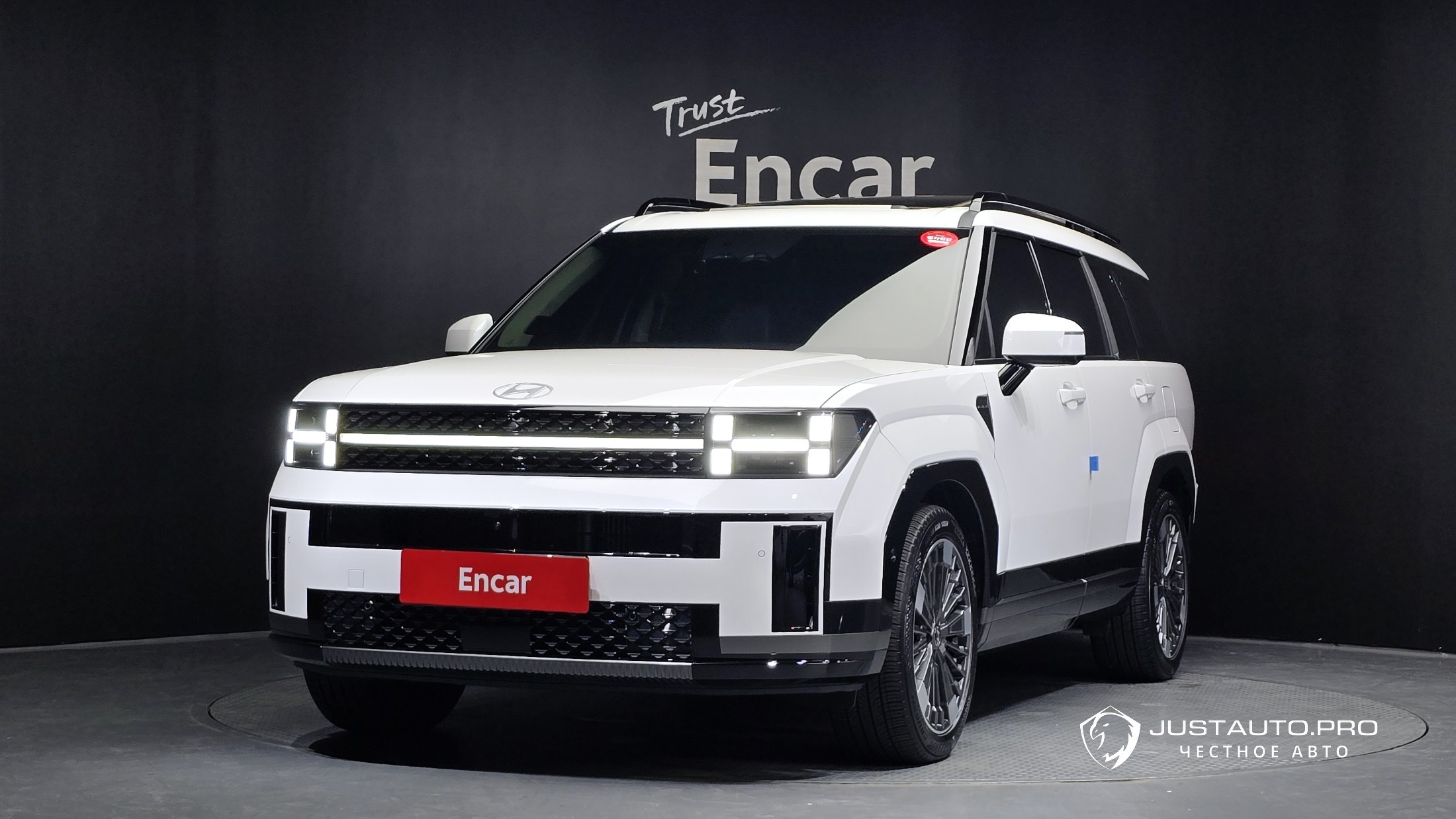 Автомобиль Hyundai Santafe