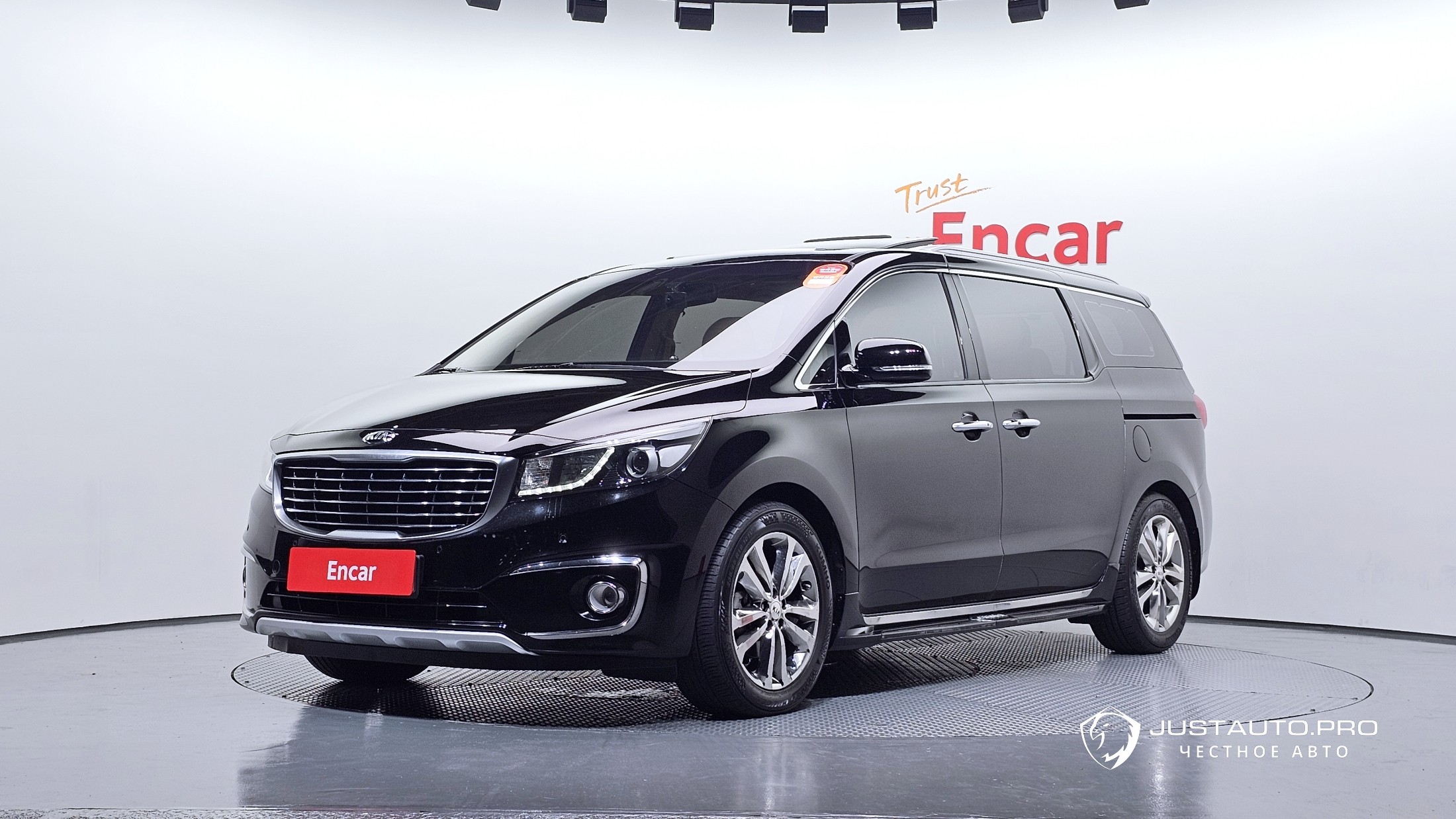Автомобиль Kia Canival