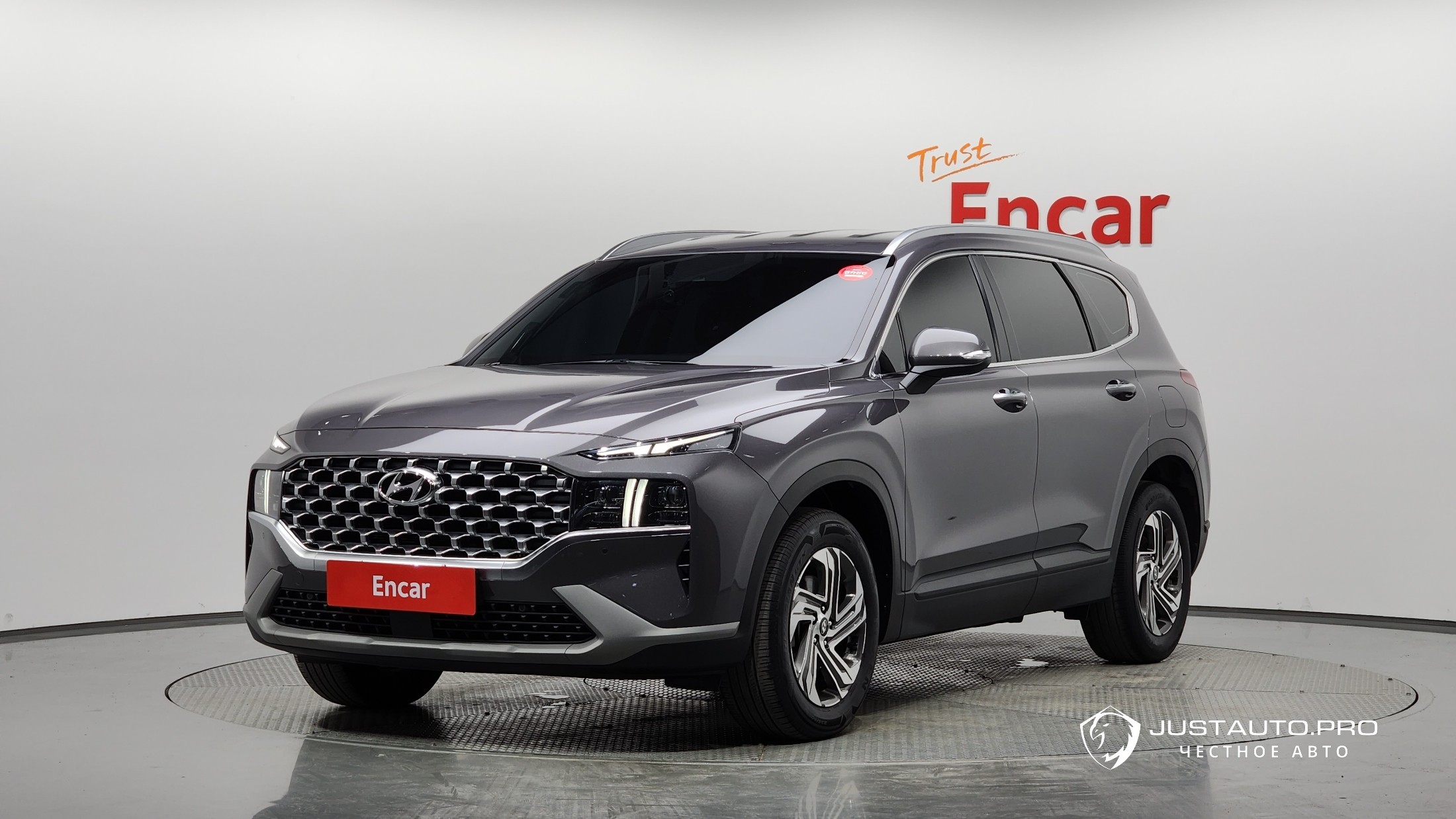 Автомобиль Hyundai Santafe