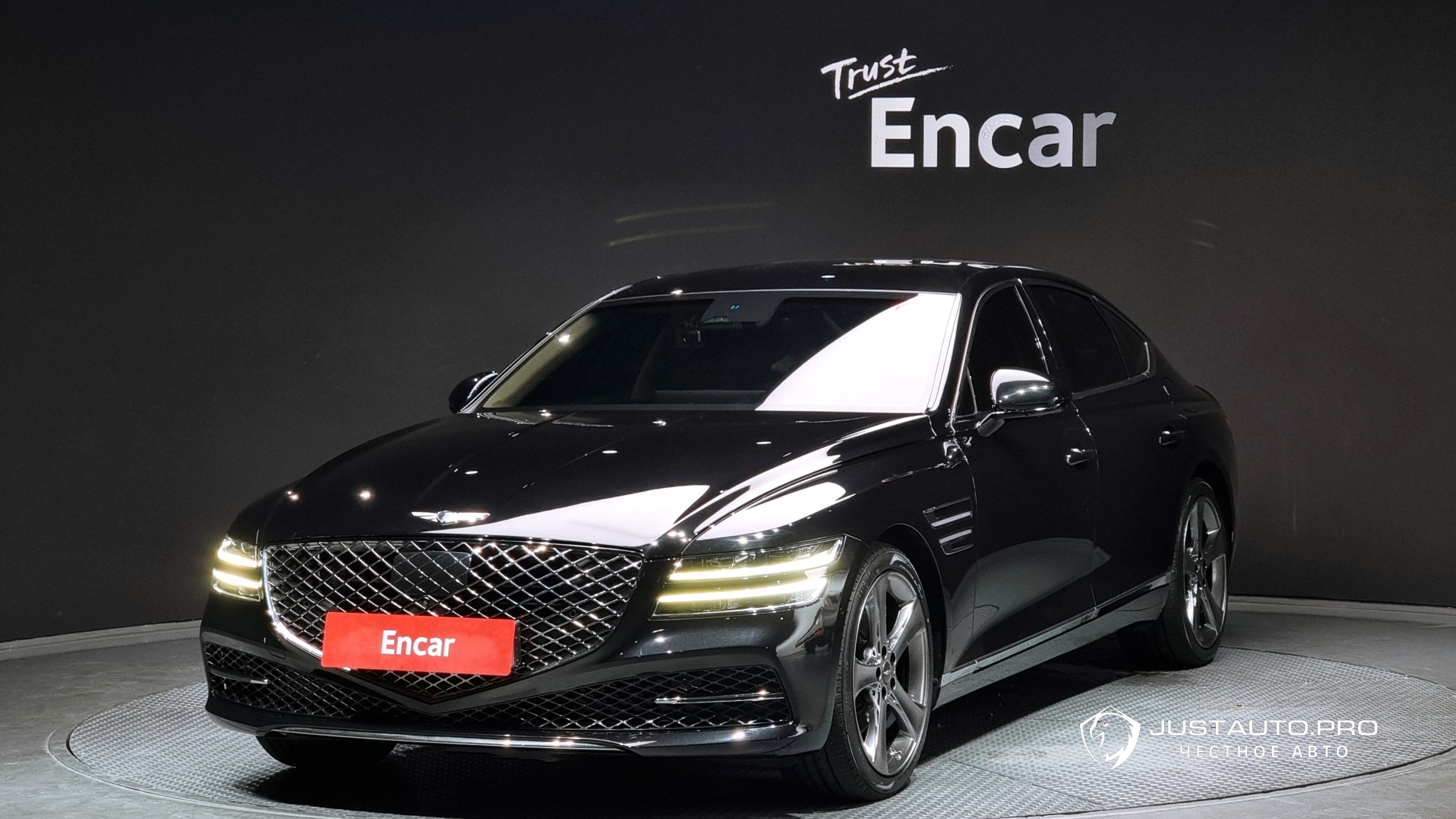 Автомобиль Genesis G80