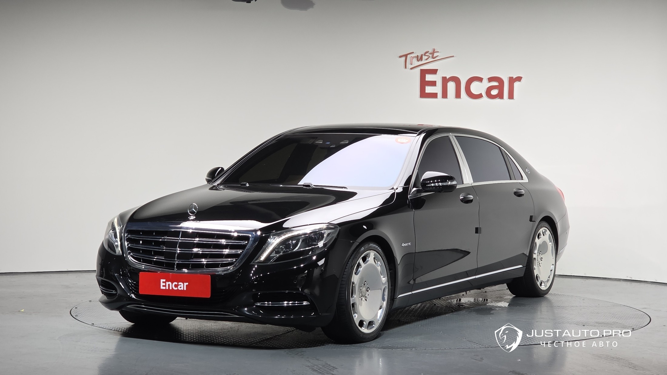 Автомобиль Mercedes-Benz S-Class