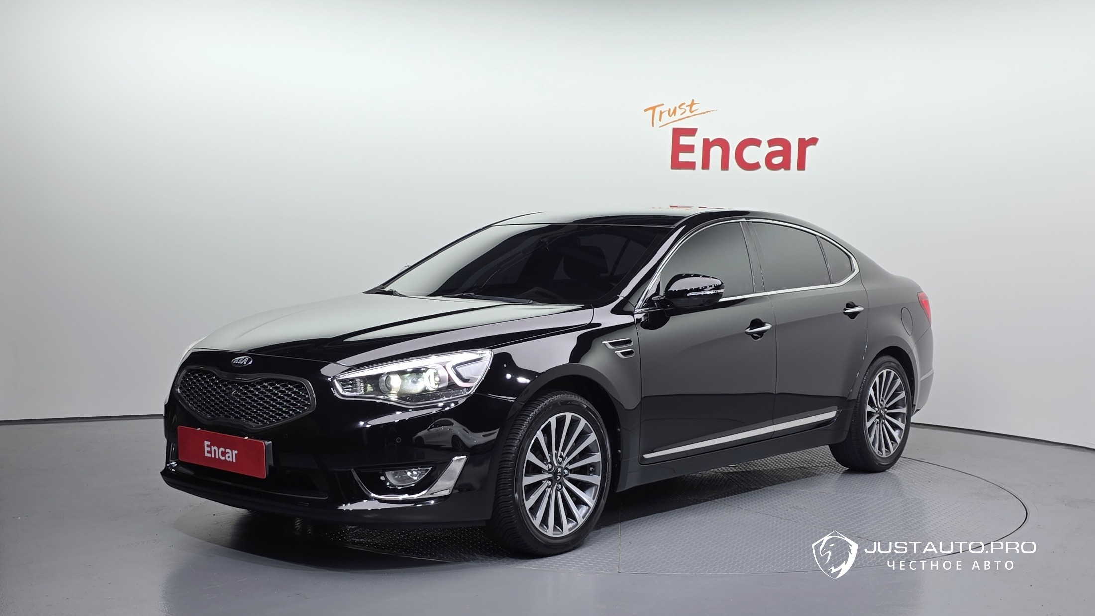 Автомобиль Kia K7