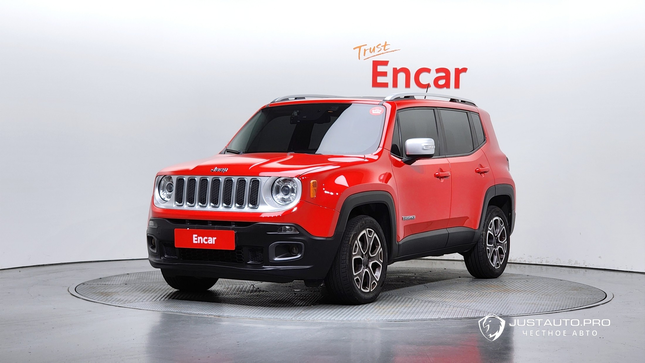 Автомобиль Jeep Renegade