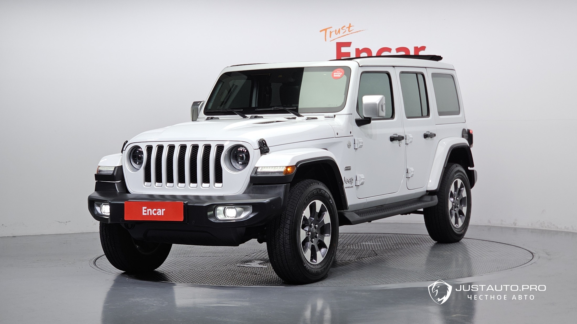 Автомобиль Jeep Wrangler