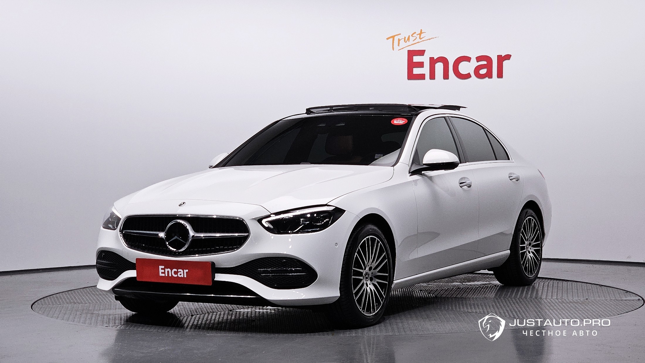 Автомобиль Mercedes-Benz C-Class