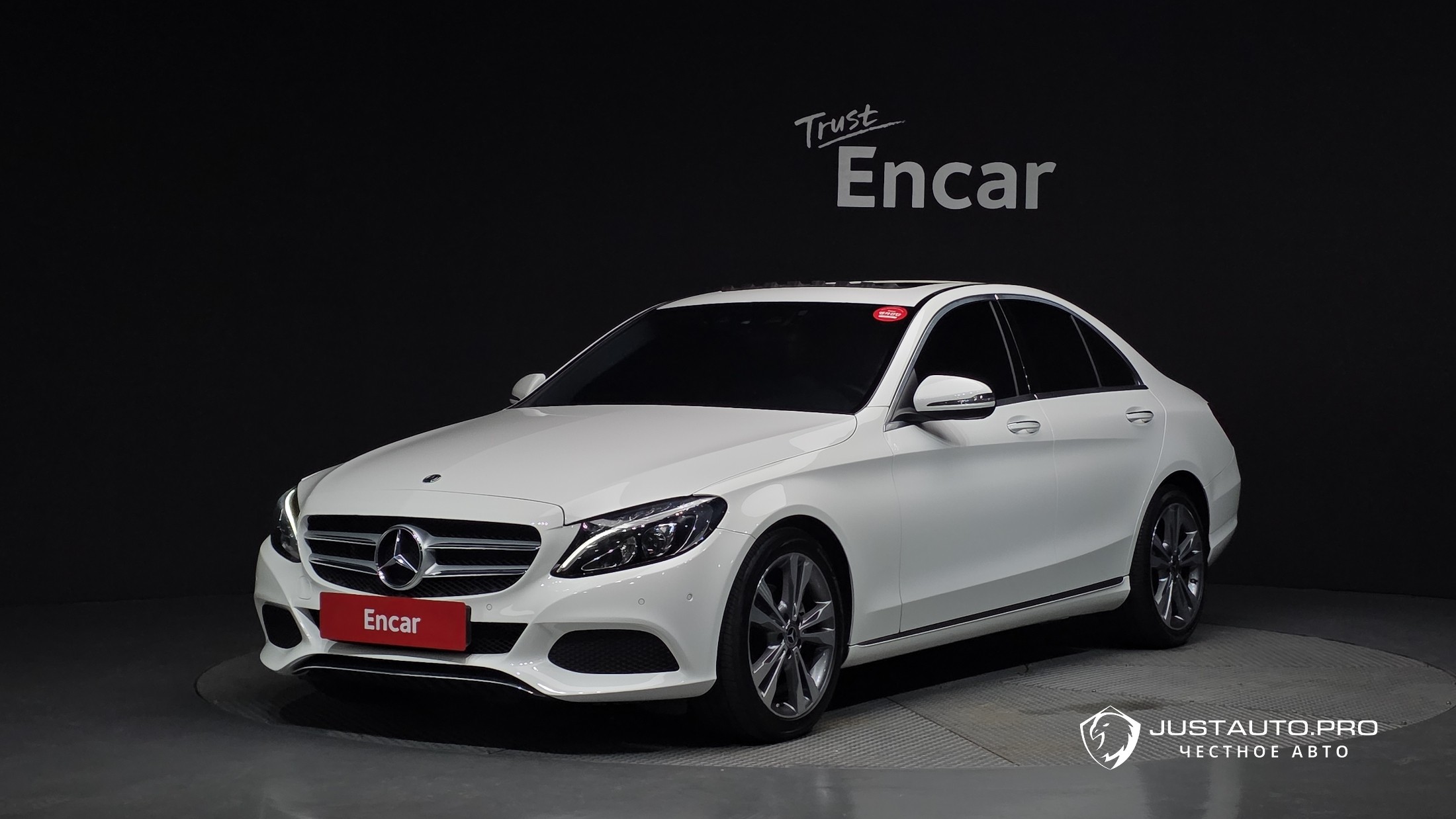 Автомобиль Mercedes-Benz C-Class