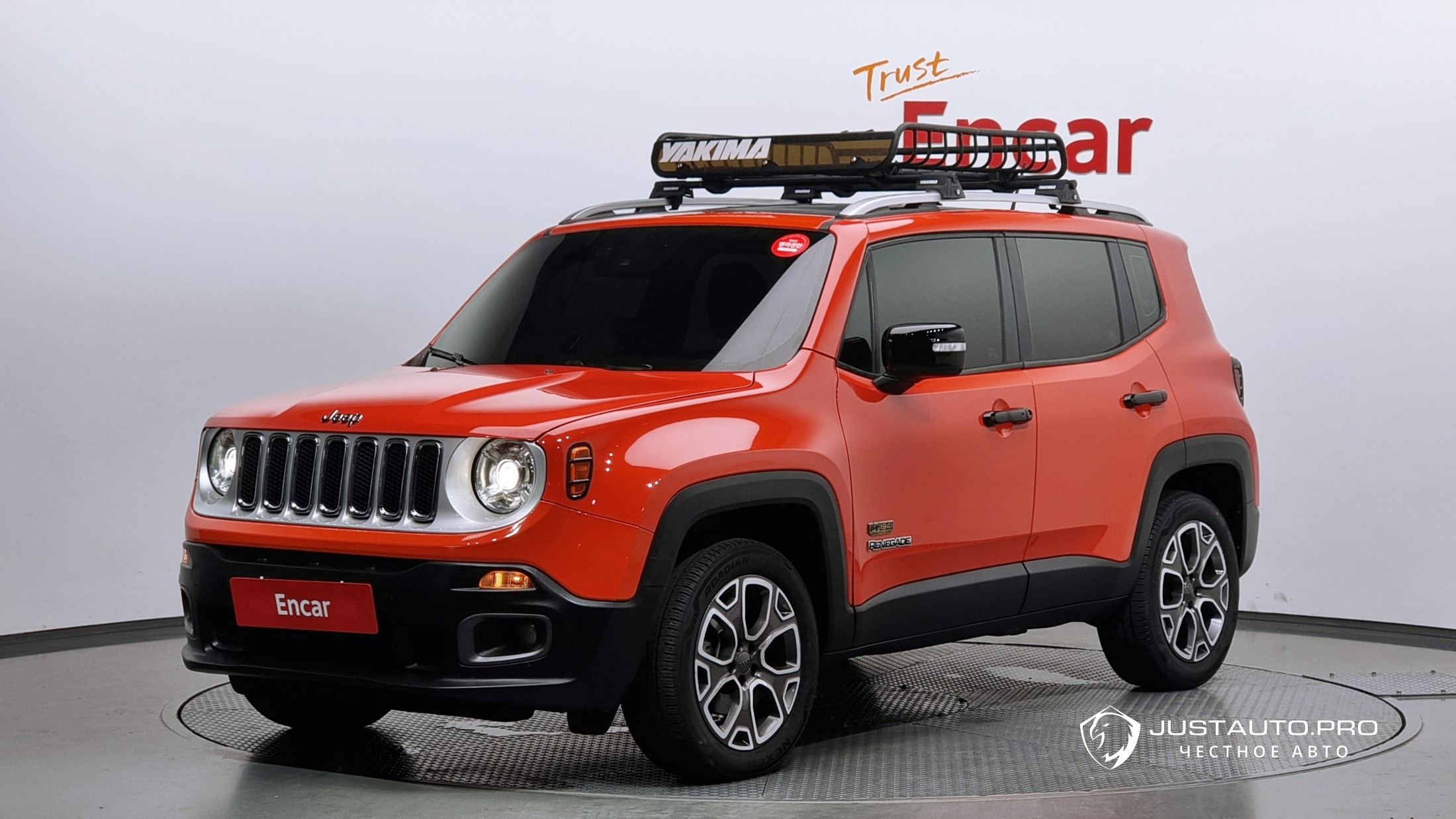 Автомобиль Jeep Renegade