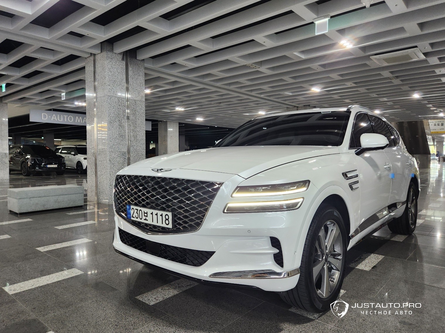Автомобиль Genesis GV80