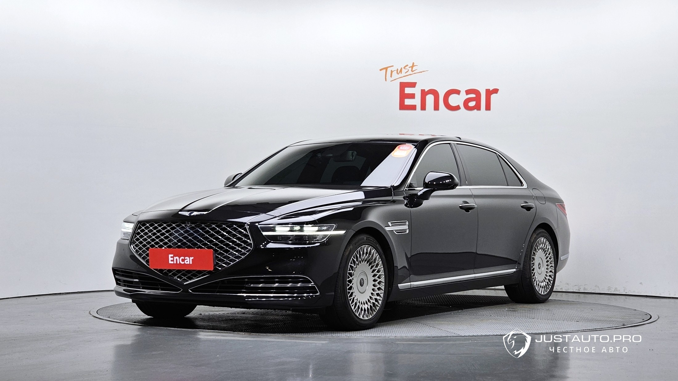 Автомобиль Genesis G90