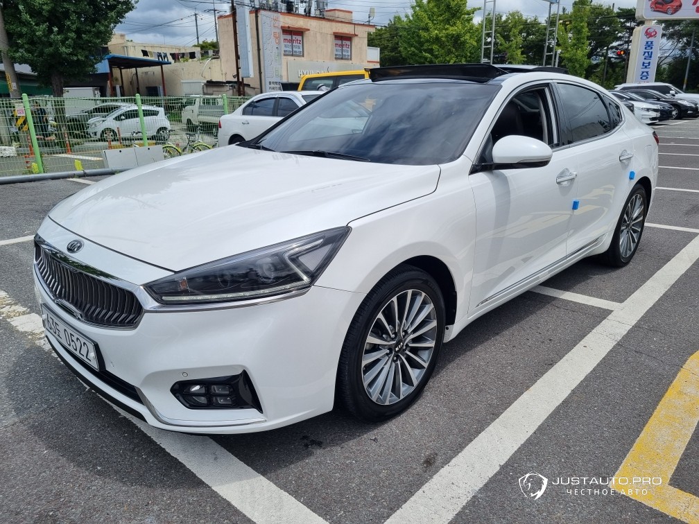 Автомобиль Kia K7