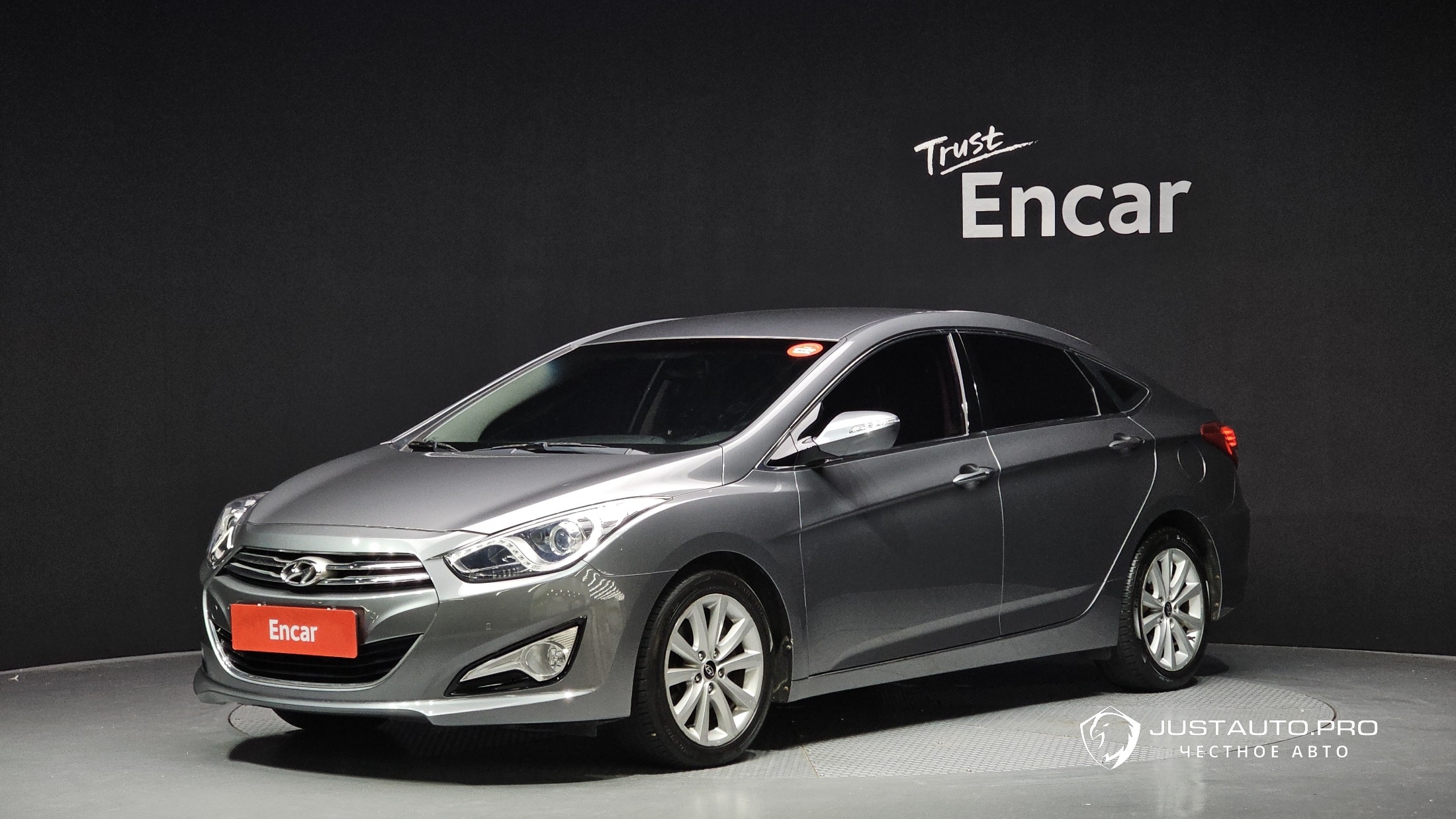 Автомобиль Hyundai i40