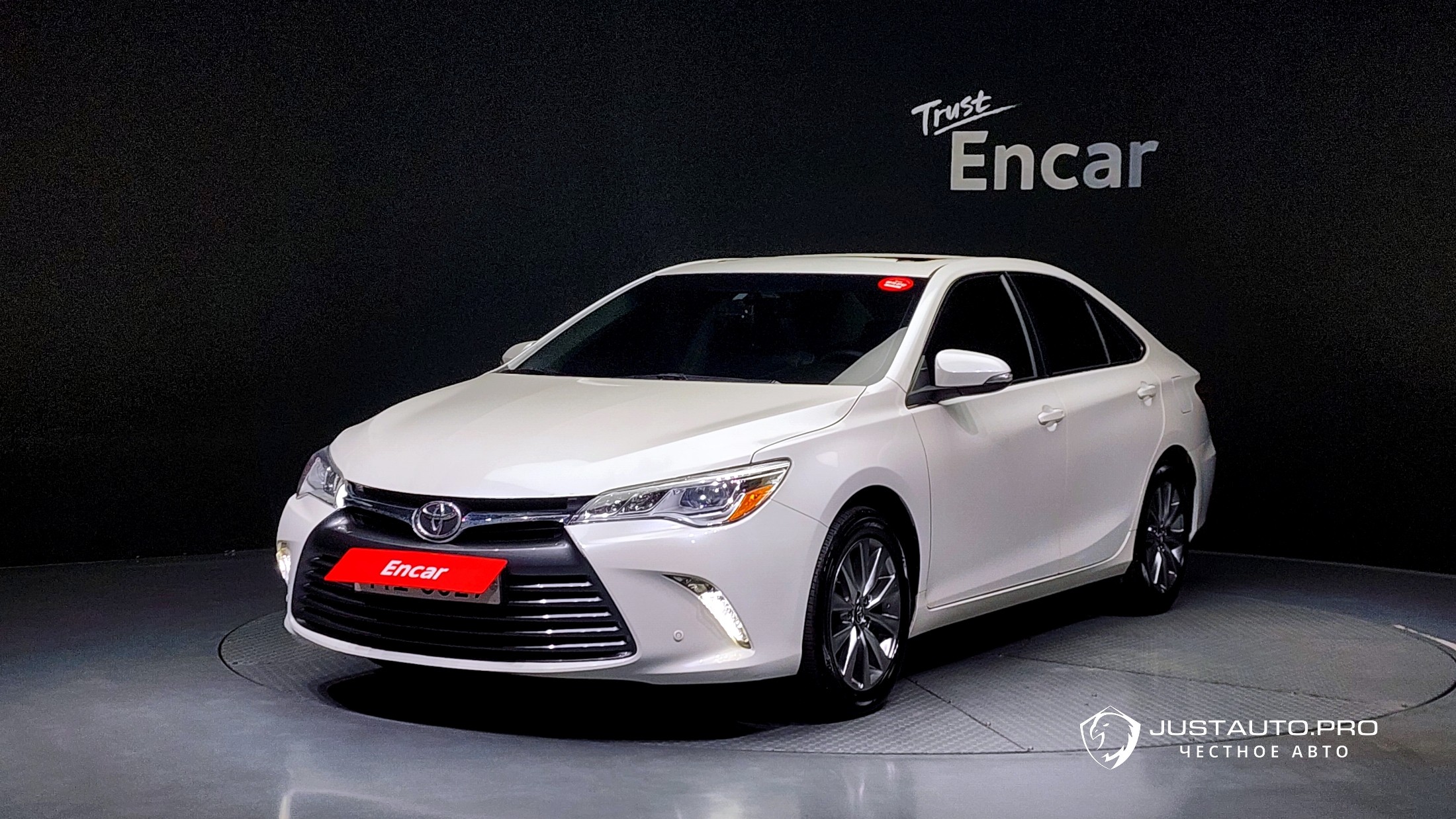 Автомобиль Toyota Camry