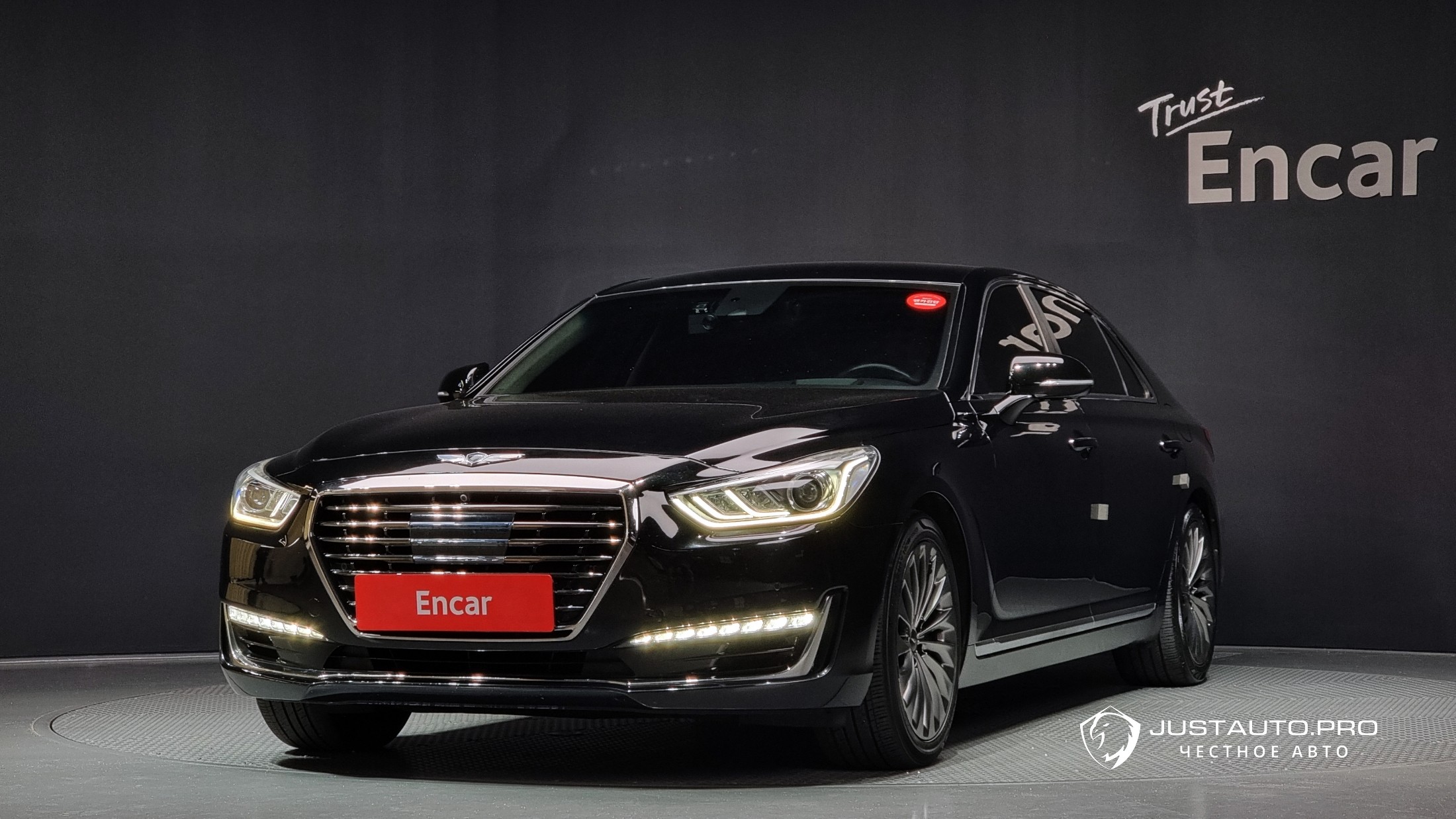 Автомобиль Genesis EQ900