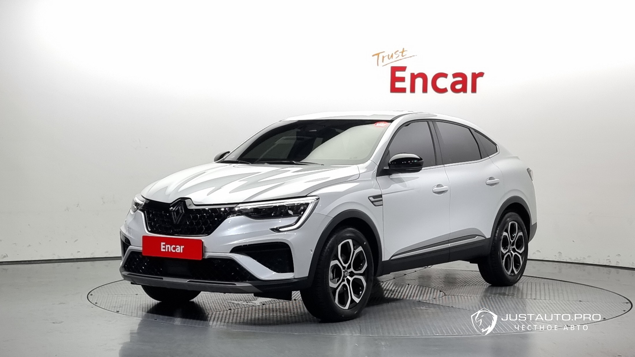 Автомобиль Renault-KoreaSamsung Arkana