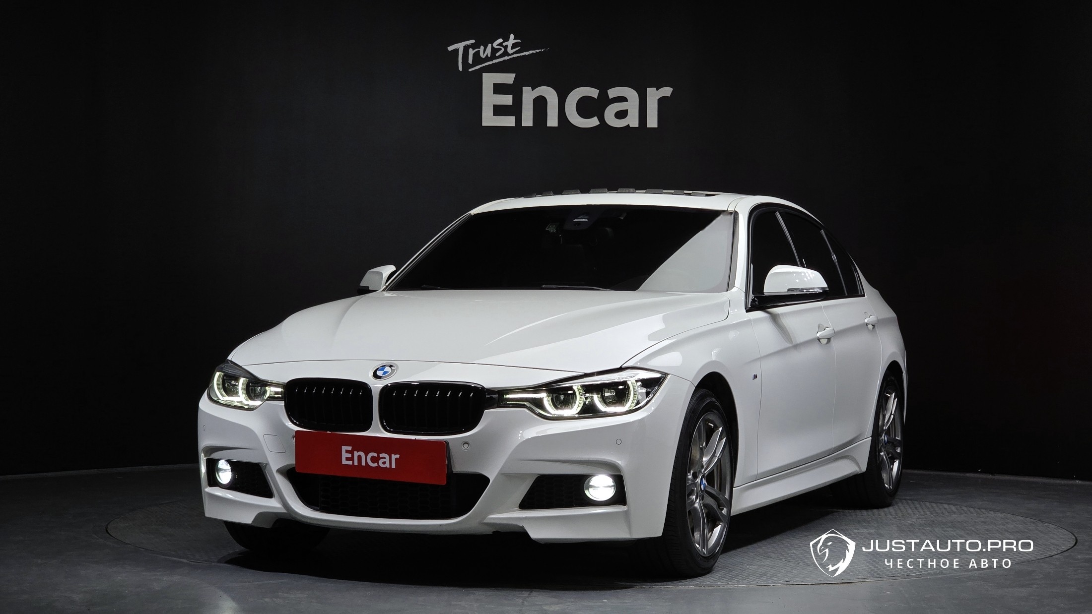 Автомобиль BMW 3-Series