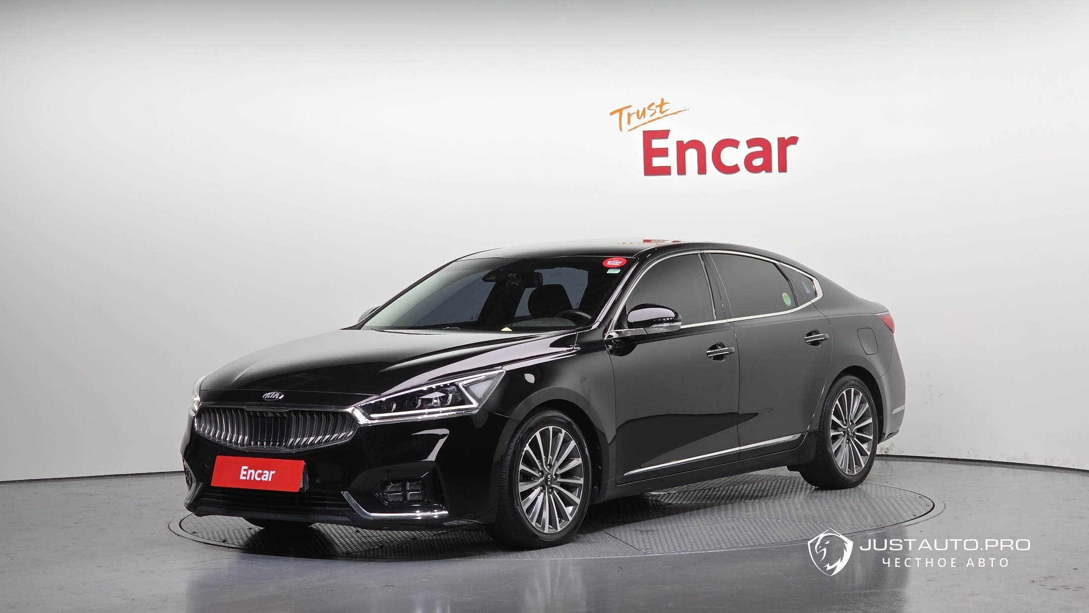 Автомобиль Kia K7