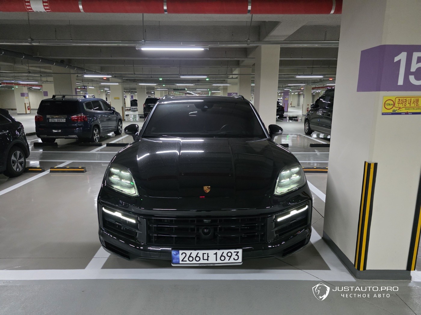 Автомобиль Porsche Cayenne