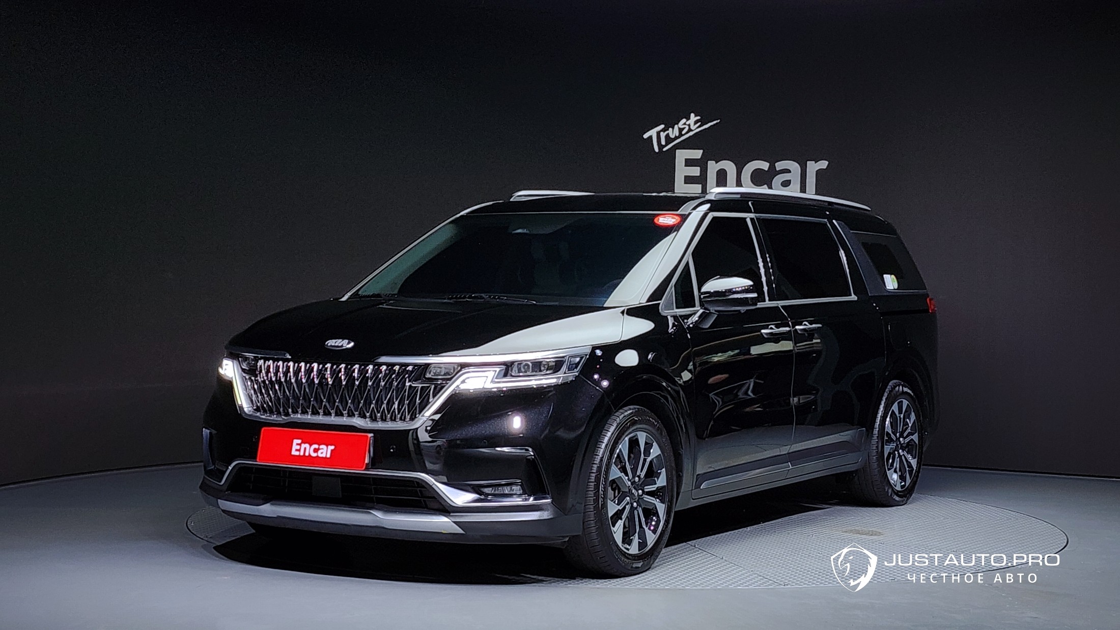 Автомобиль Kia Canival