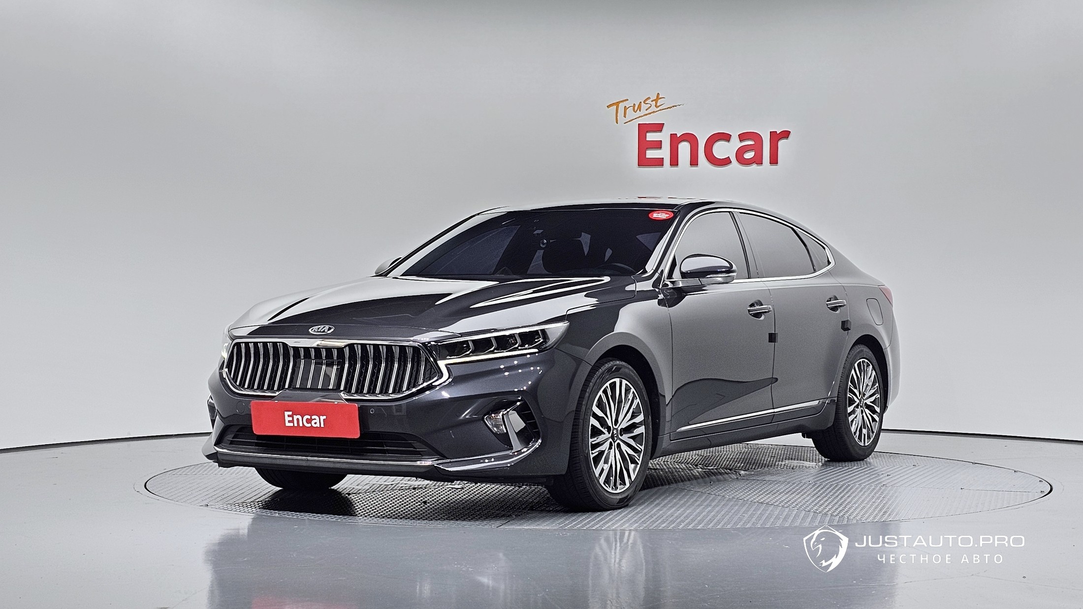Автомобиль Kia K7