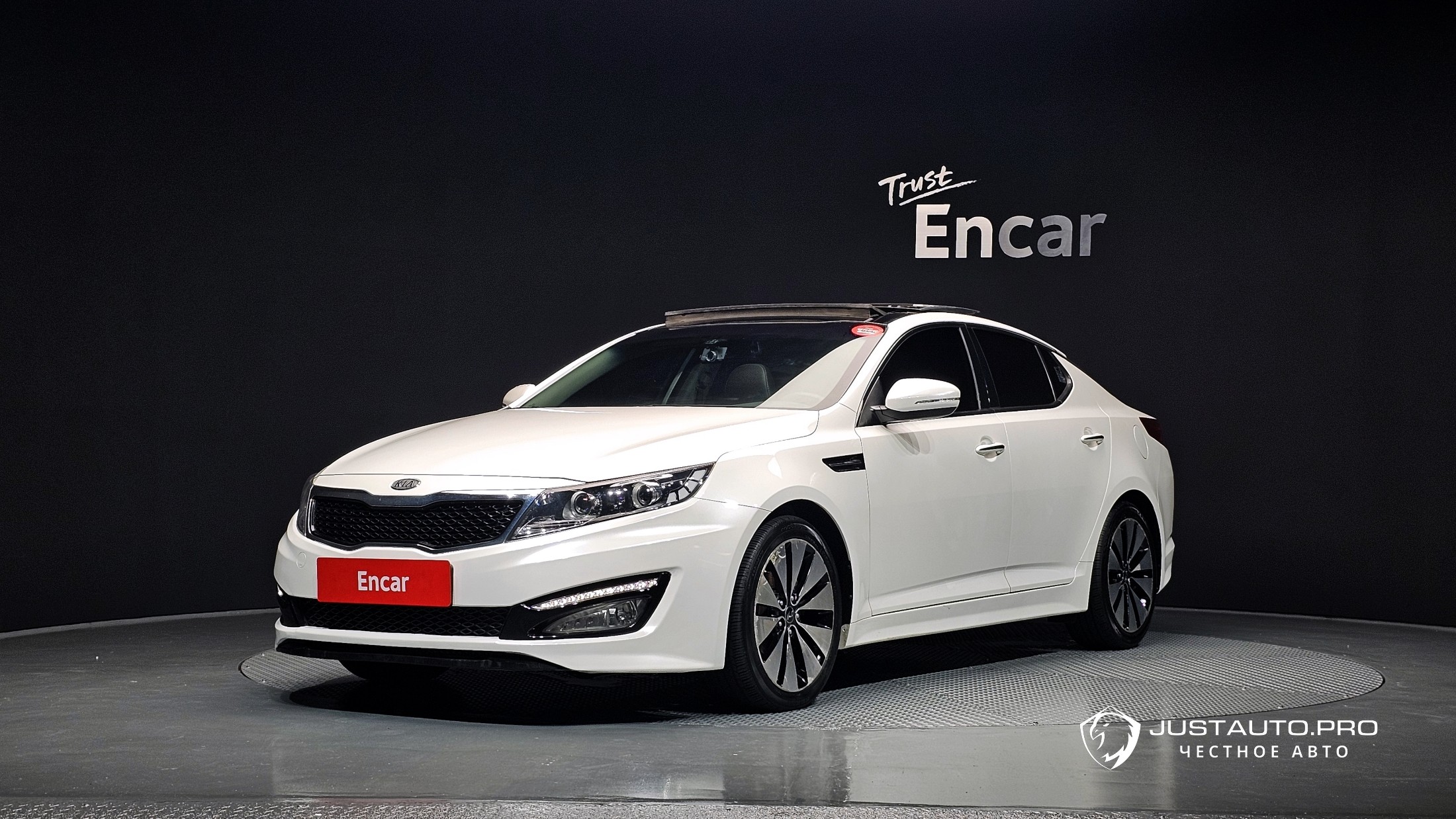 Автомобиль Kia K5