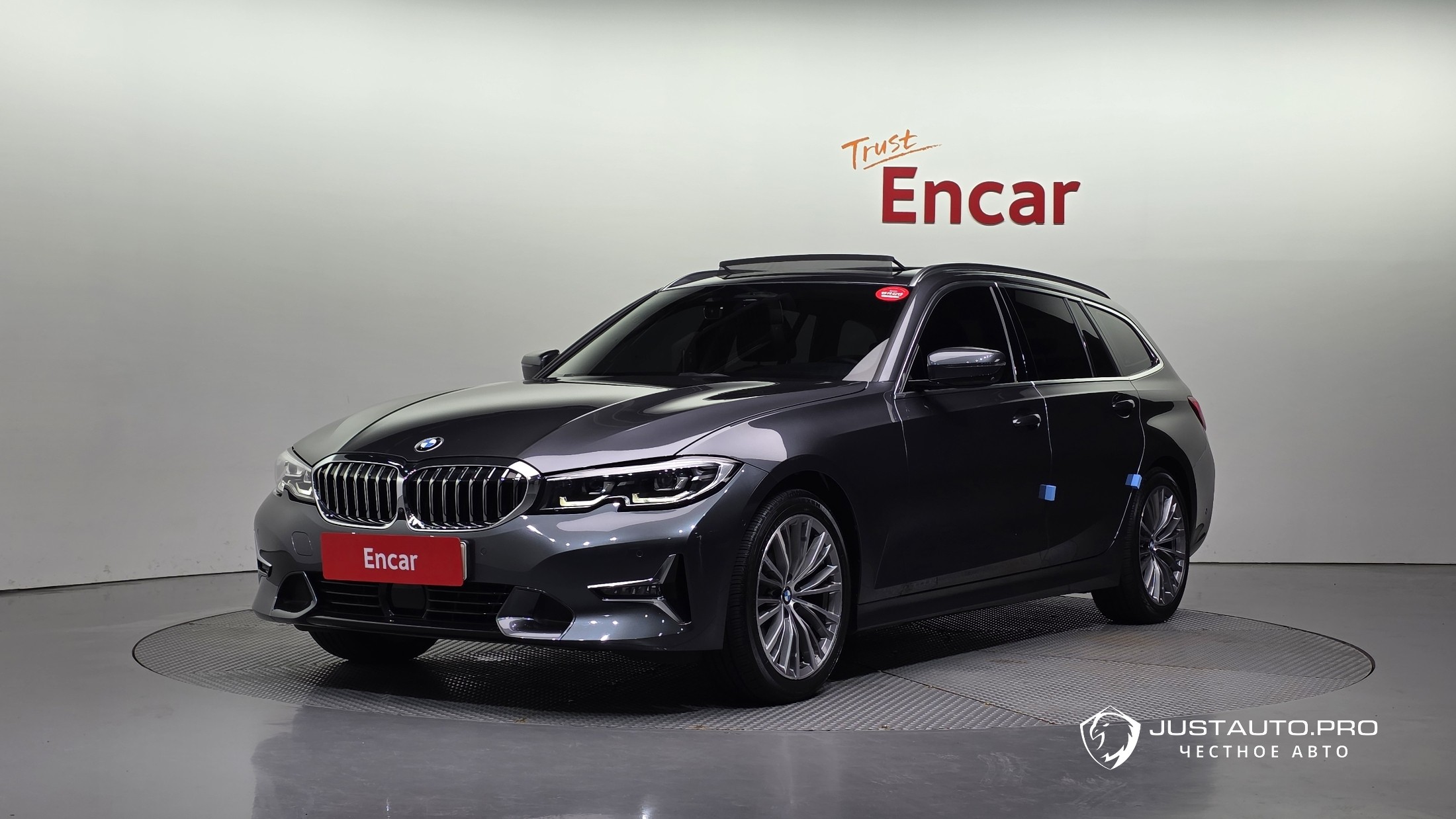 Автомобиль BMW 3-Series