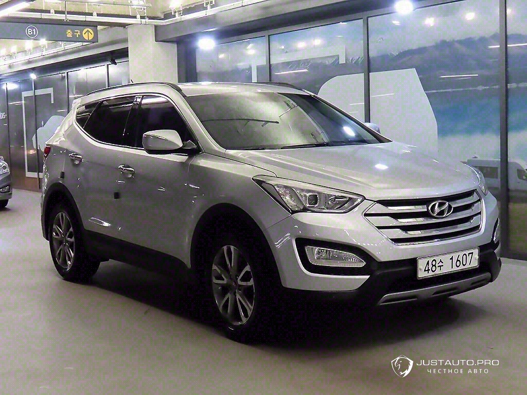 Автомобиль Hyundai Santafe