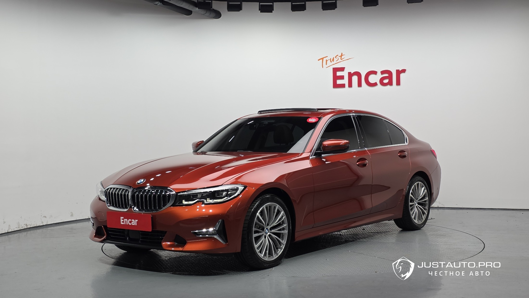 Автомобиль BMW 3-Series