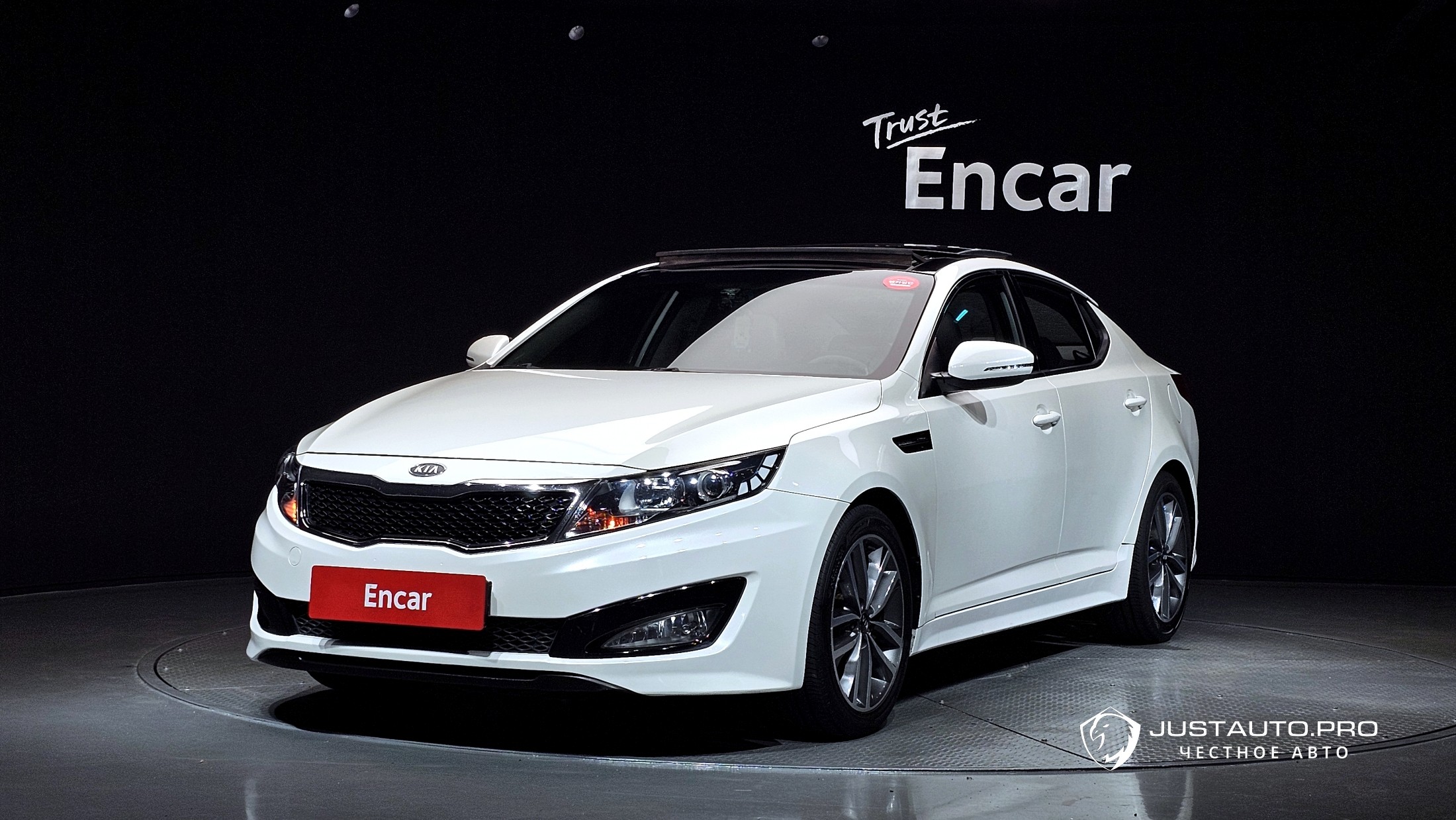Автомобиль Kia K5