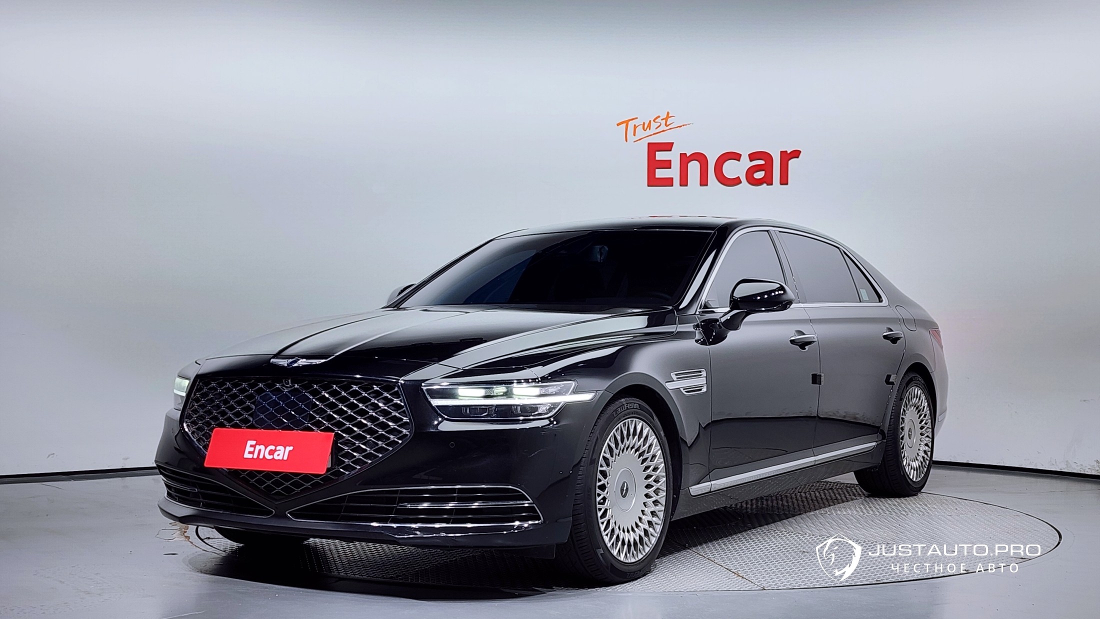 Автомобиль Genesis G90