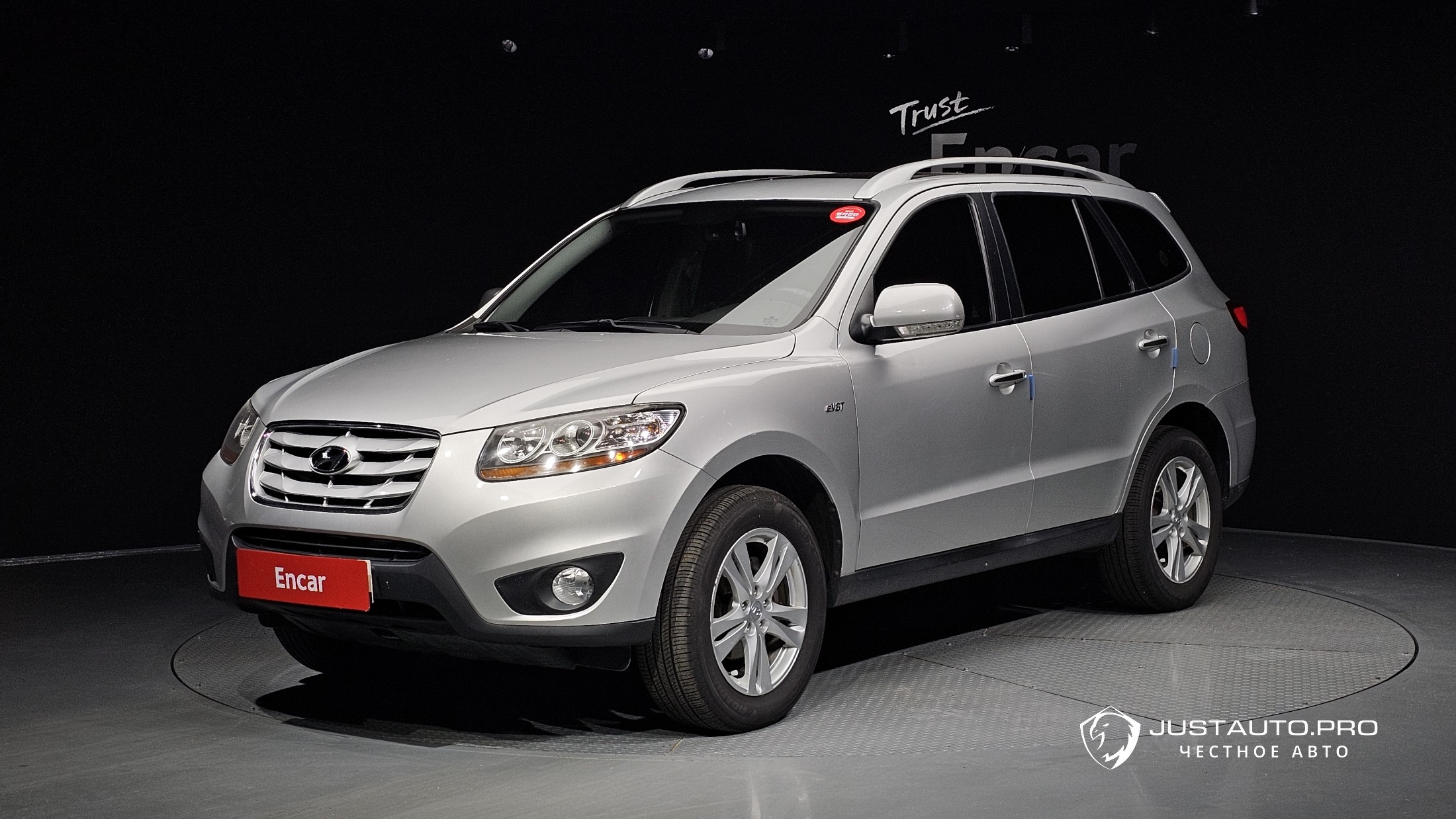 Автомобиль Hyundai Santafe