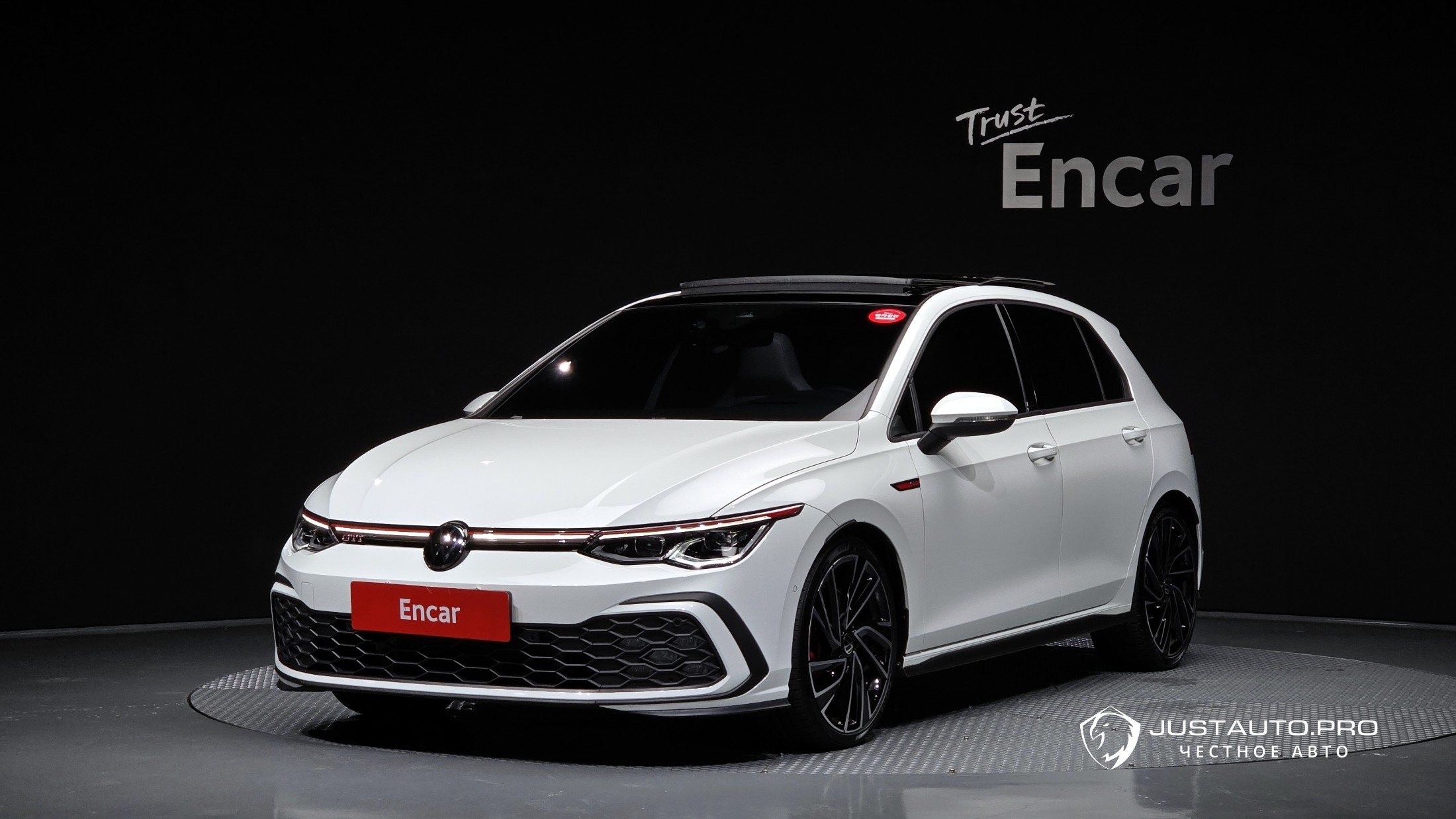 Автомобиль Volkswagen Golf