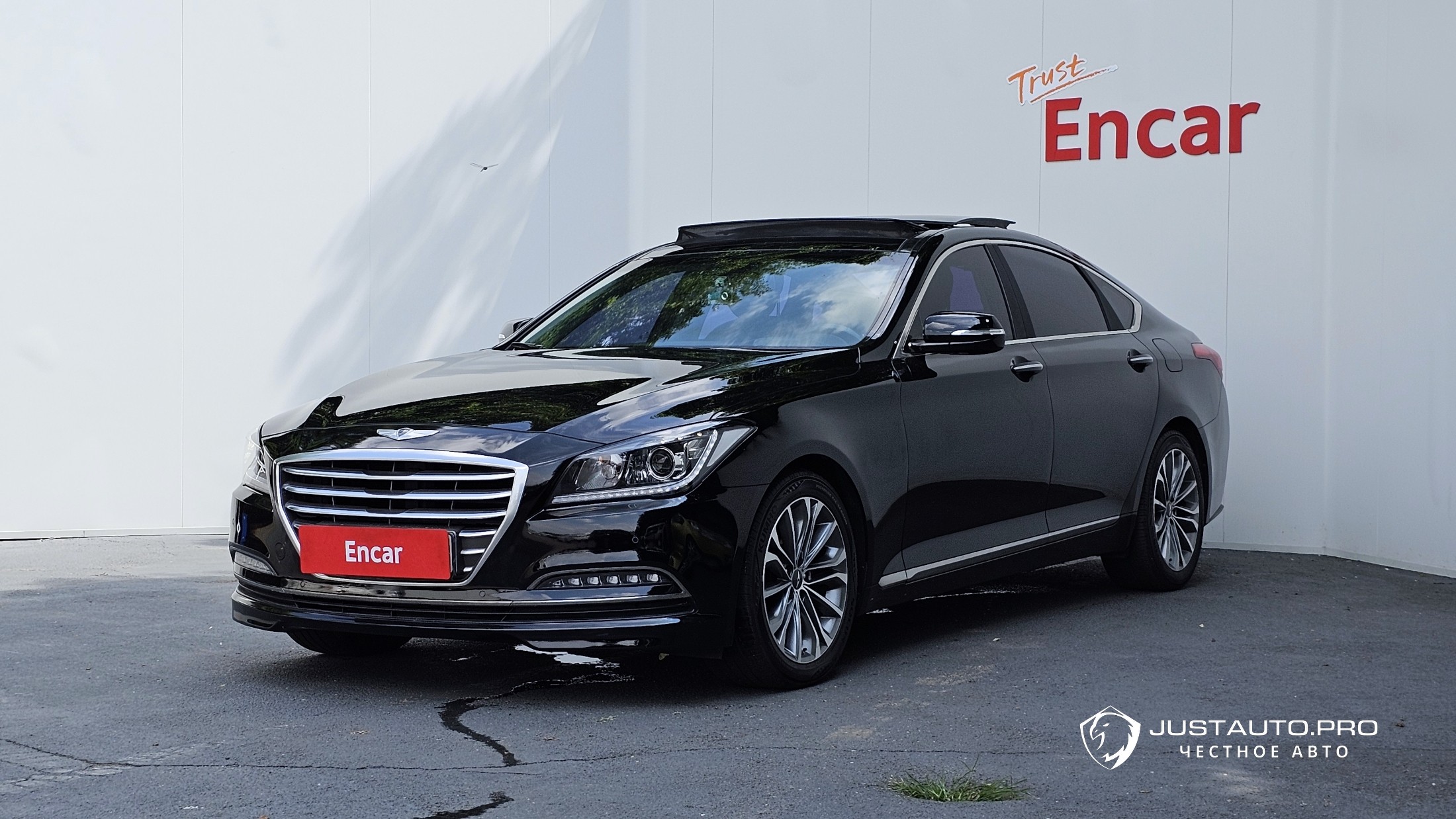 Автомобиль Hyundai Genesis