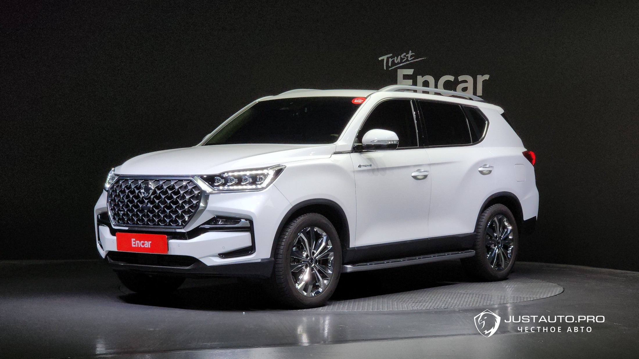 Автомобиль KG_Mobility_Ssangyong Rexton