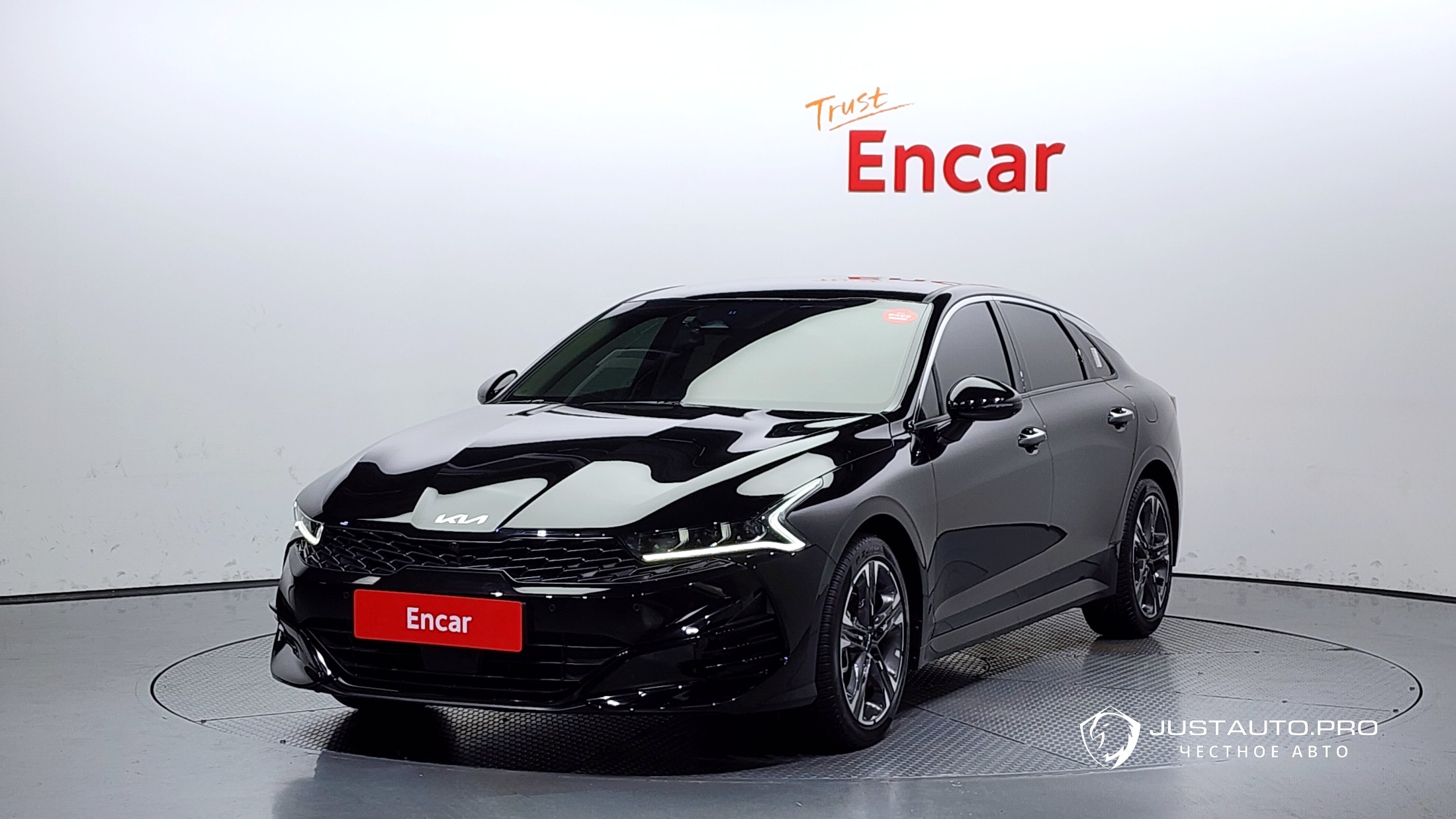 Автомобиль Kia K5