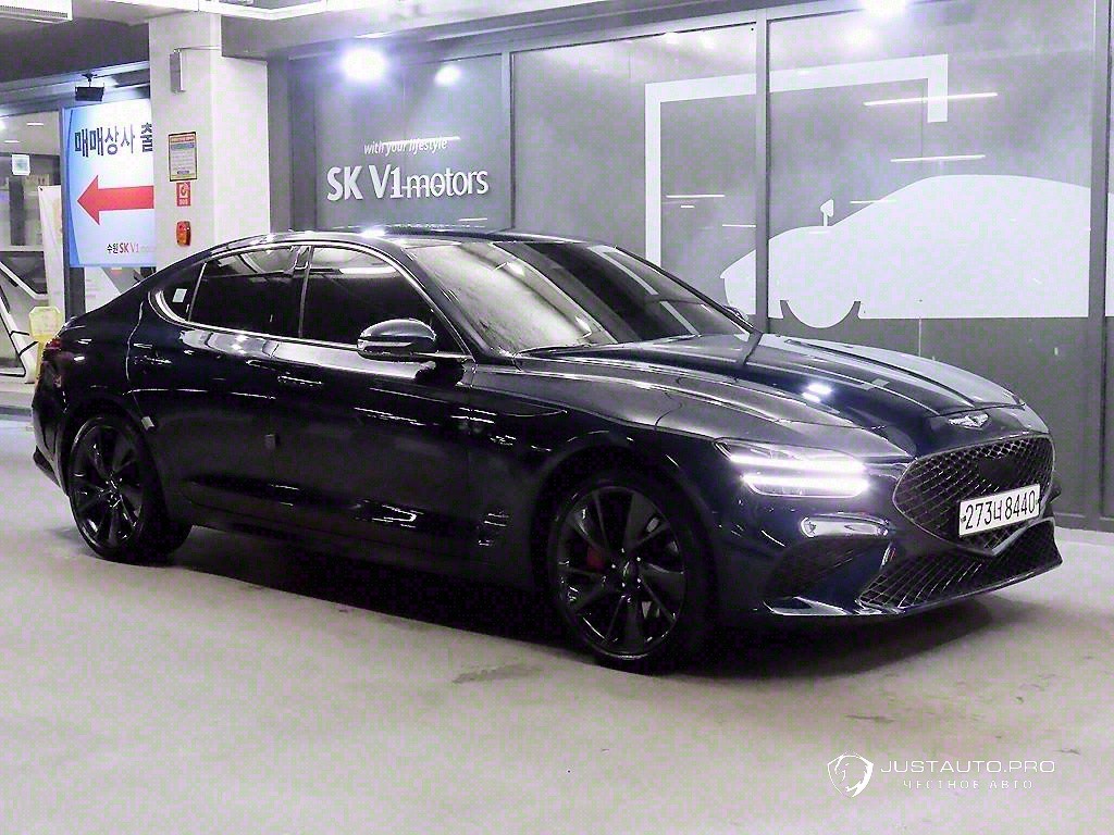 Автомобиль Genesis G70