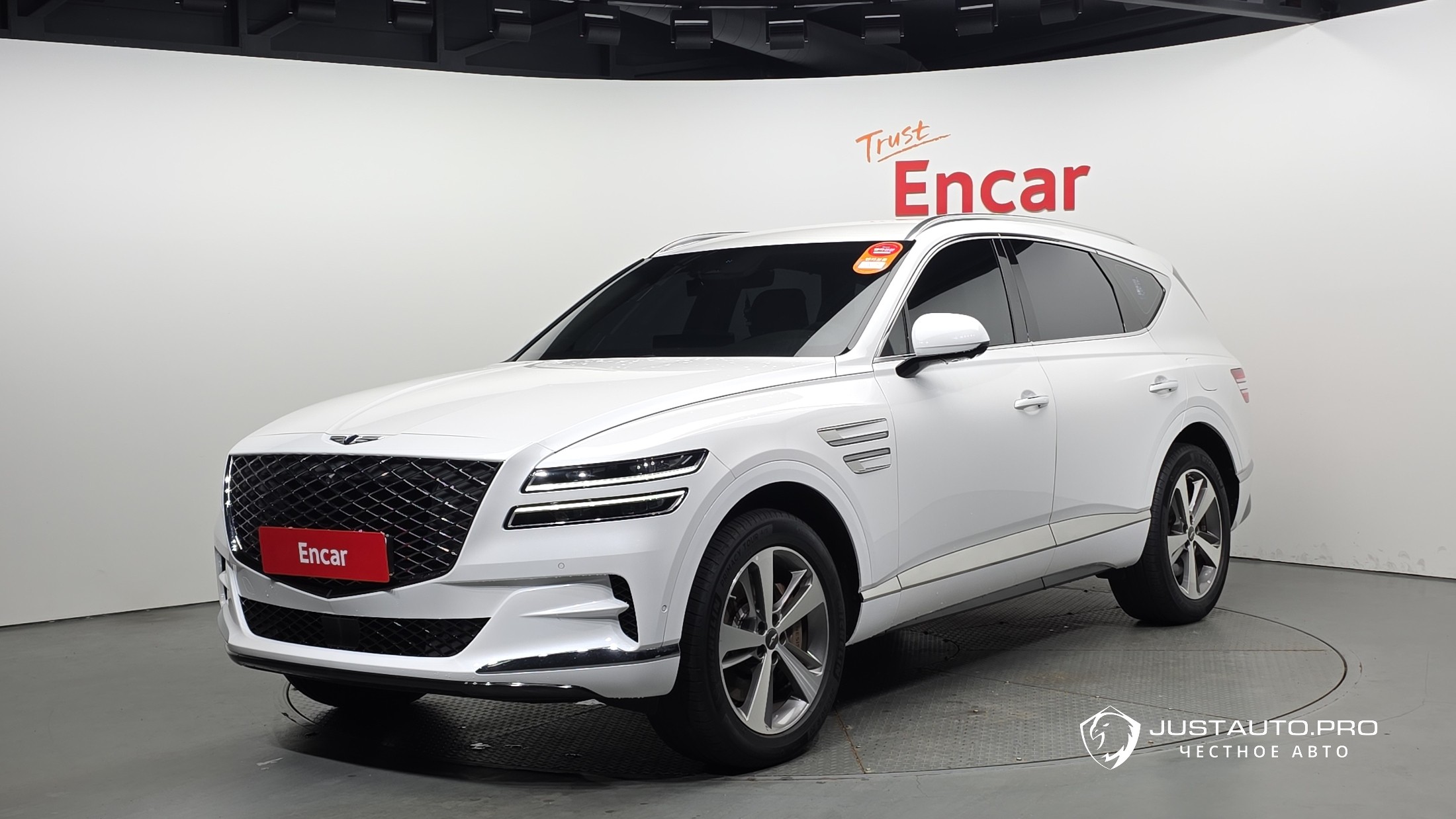 Автомобиль Genesis GV80