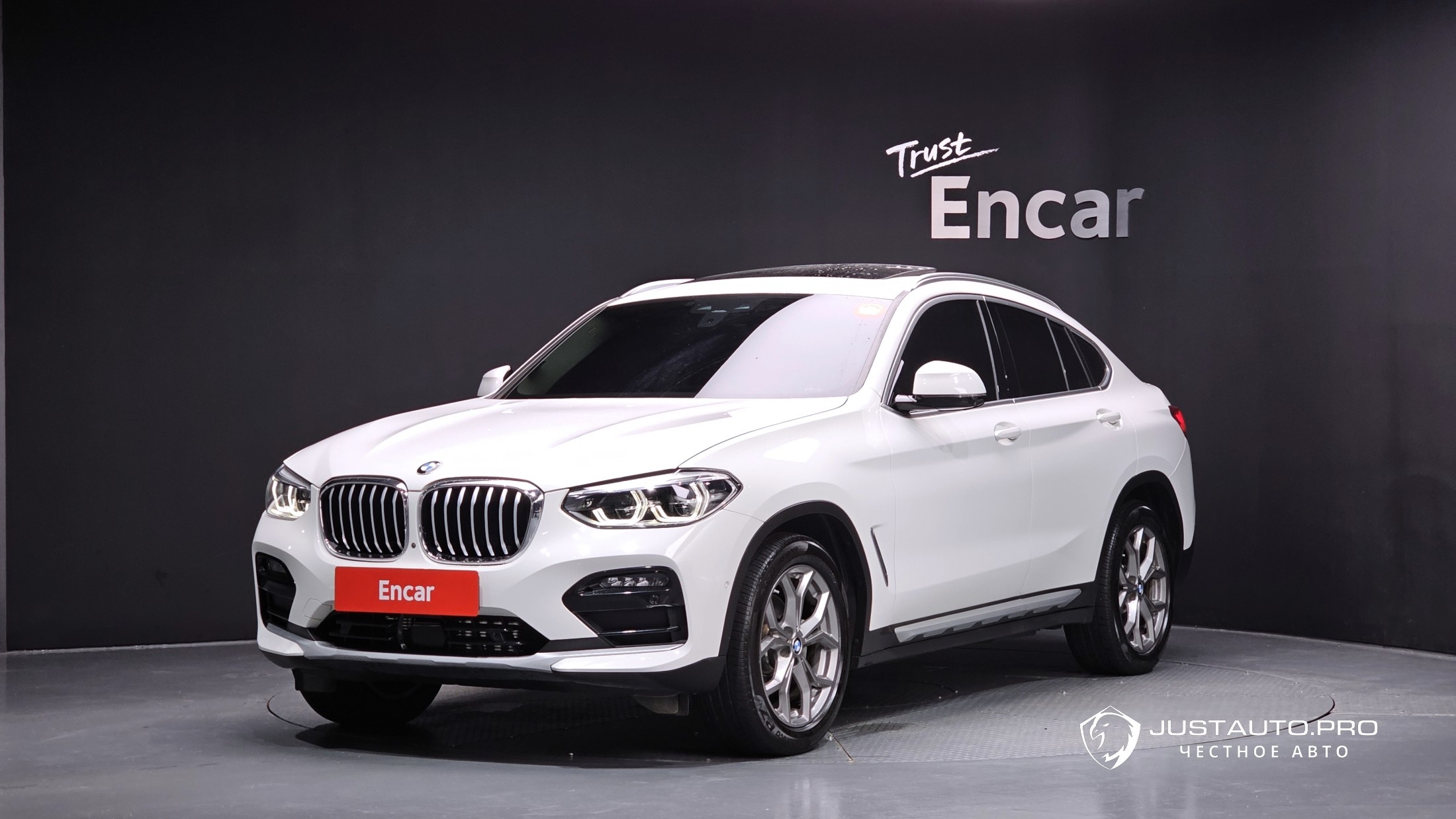 Автомобиль BMW X4