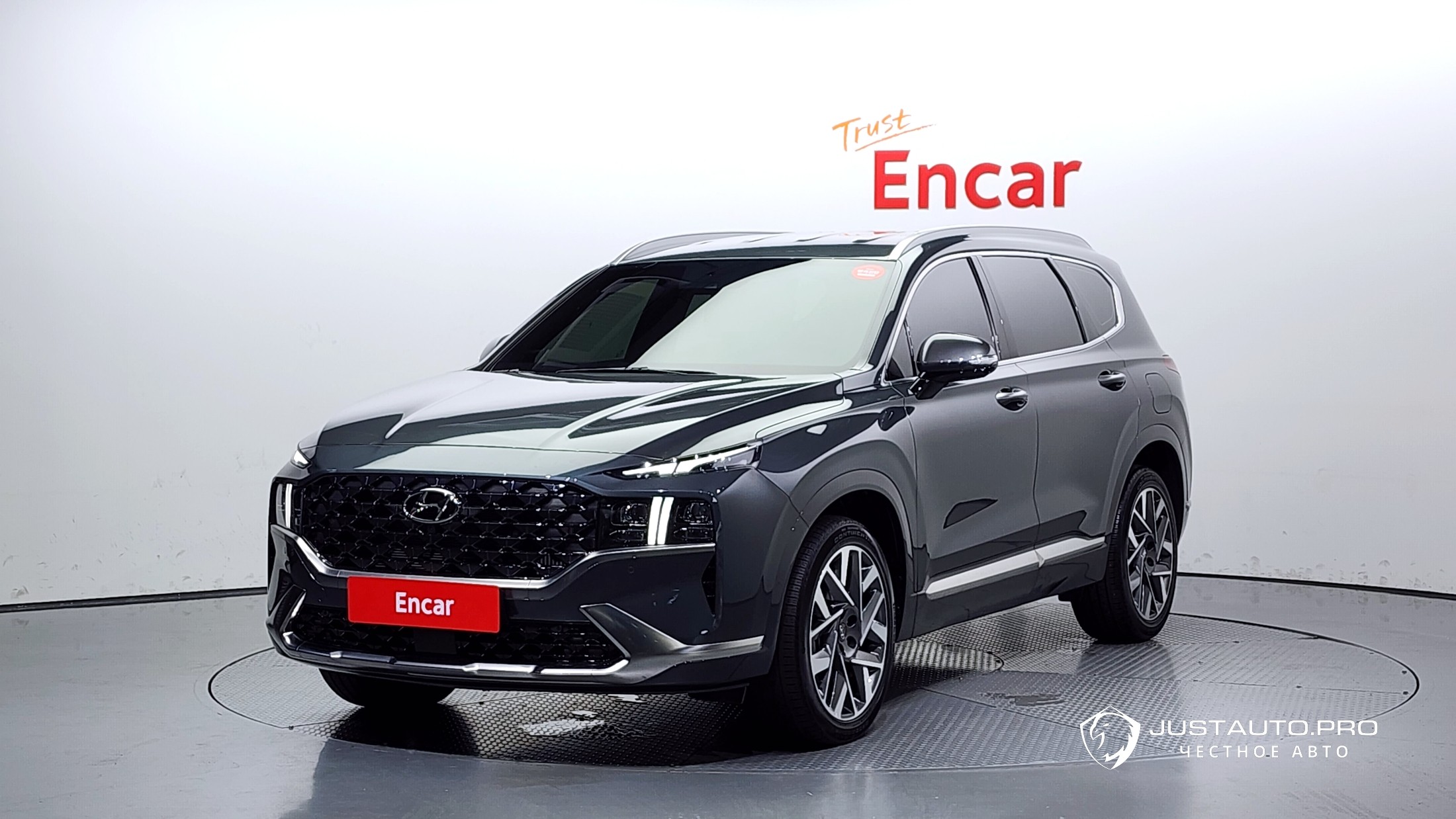 Автомобиль Hyundai Santafe