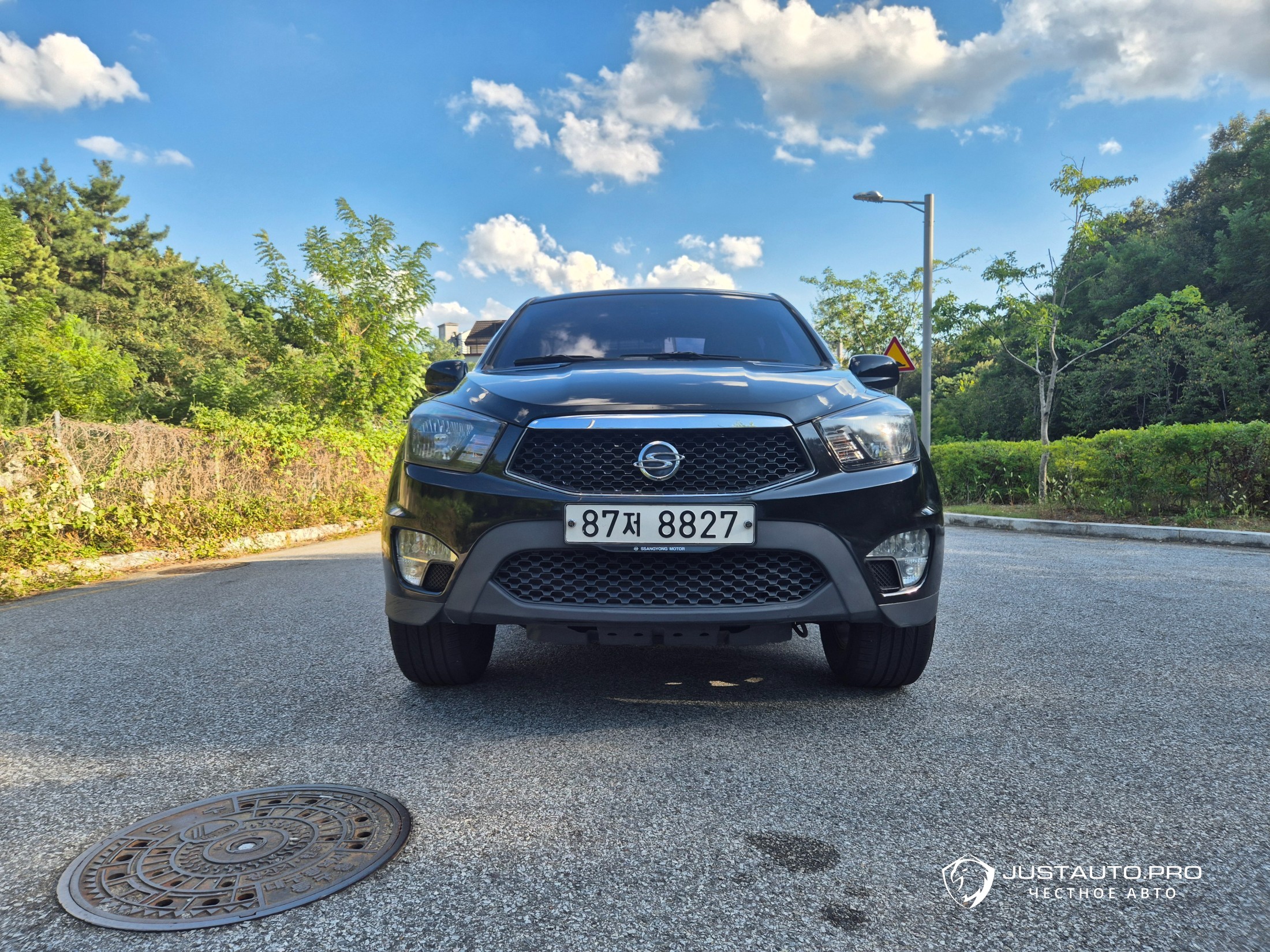 Автомобиль KG_Mobility_Ssangyong KORANDO