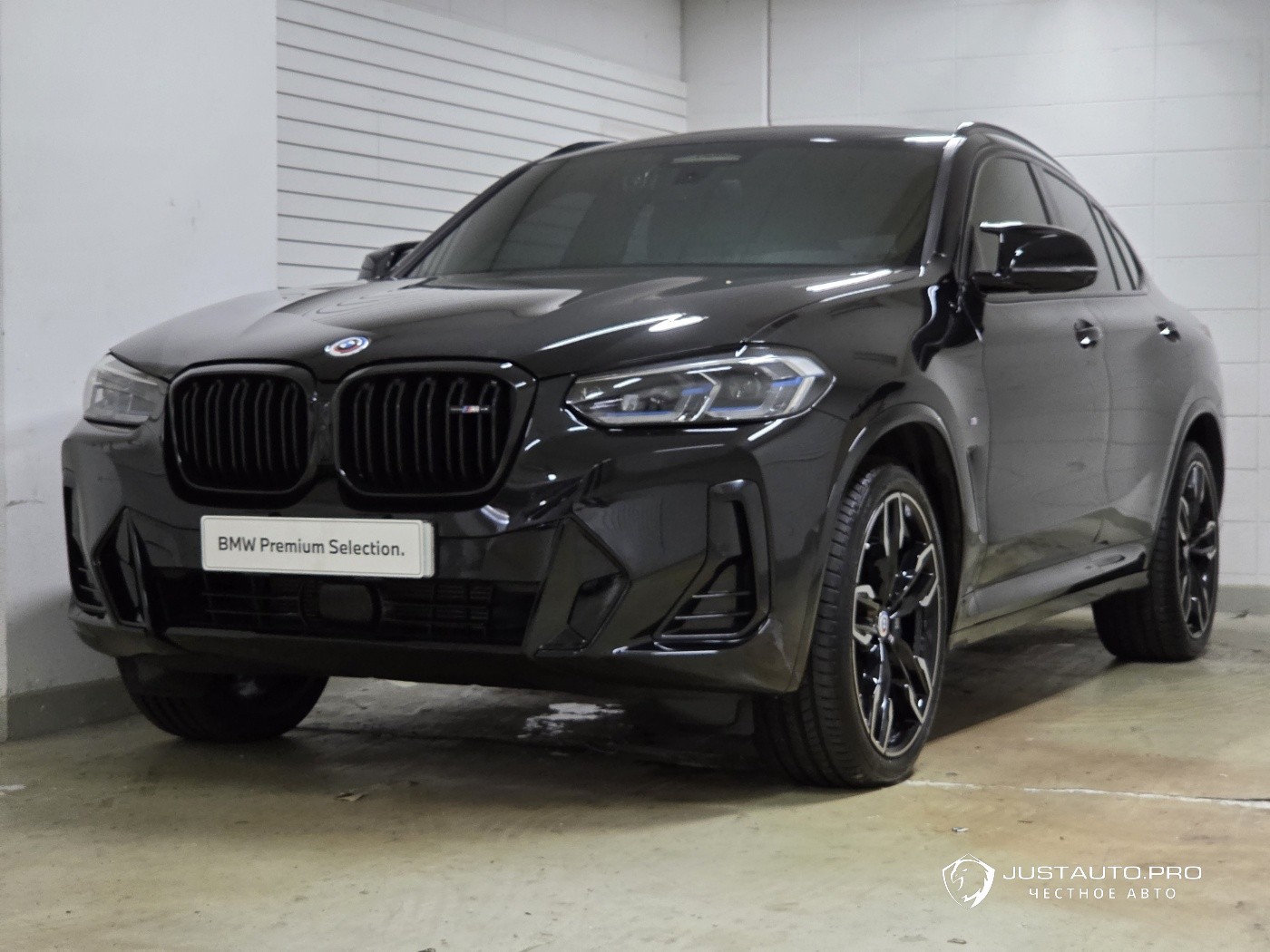 Автомобиль BMW X4