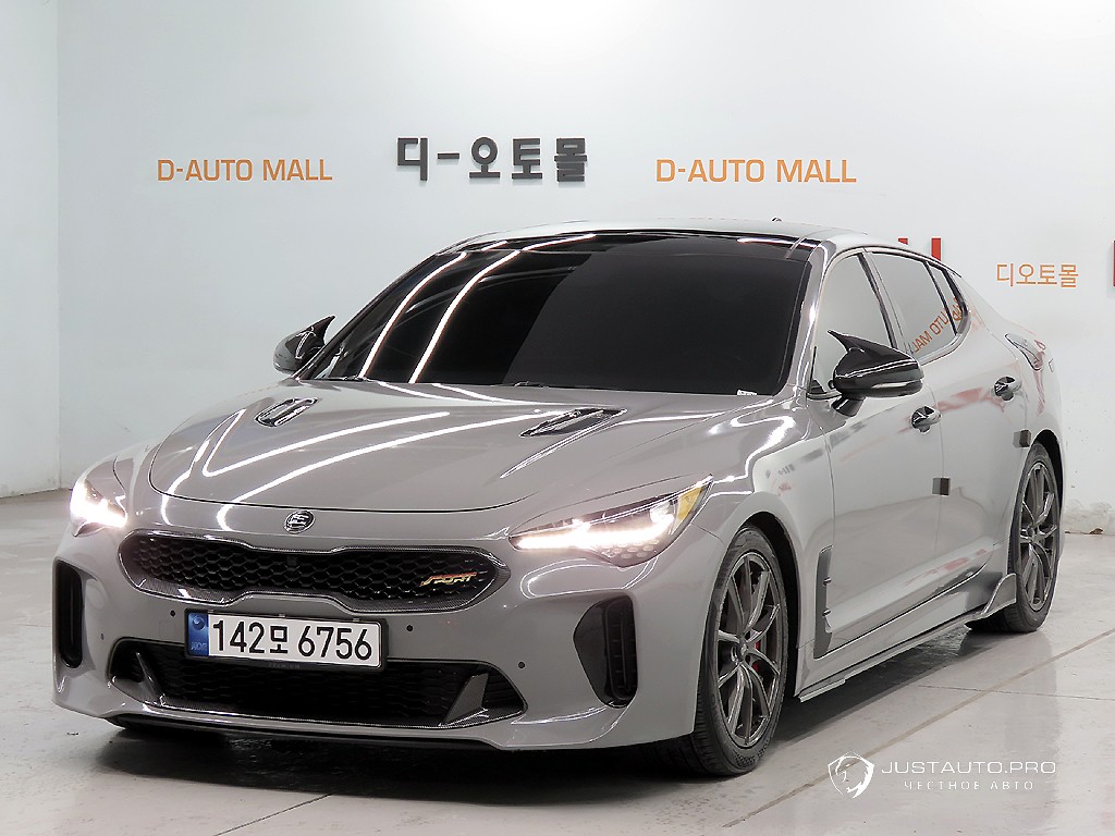 Автомобиль Kia Stinger