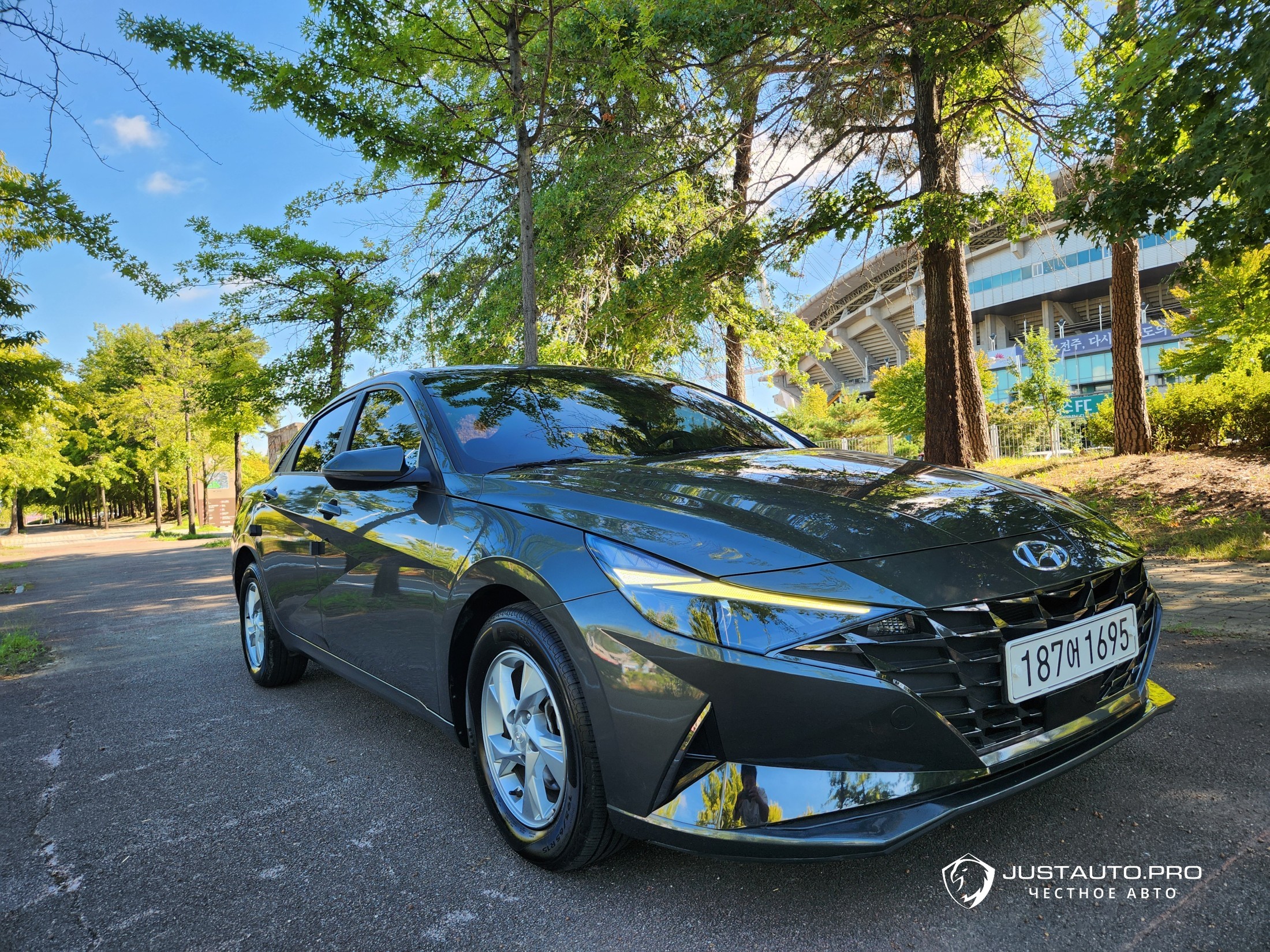 Автомобиль Hyundai AVANTE