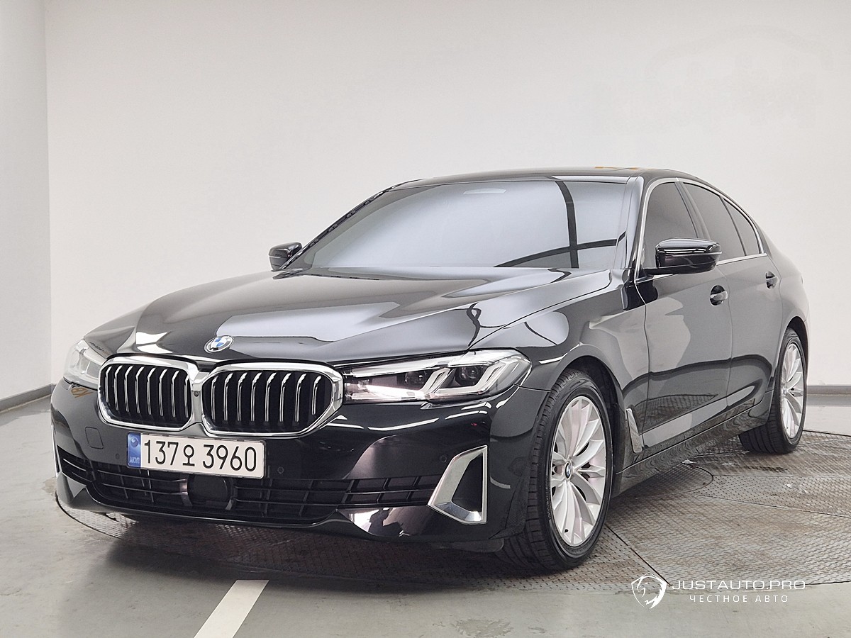 Автомобиль BMW 5-Series