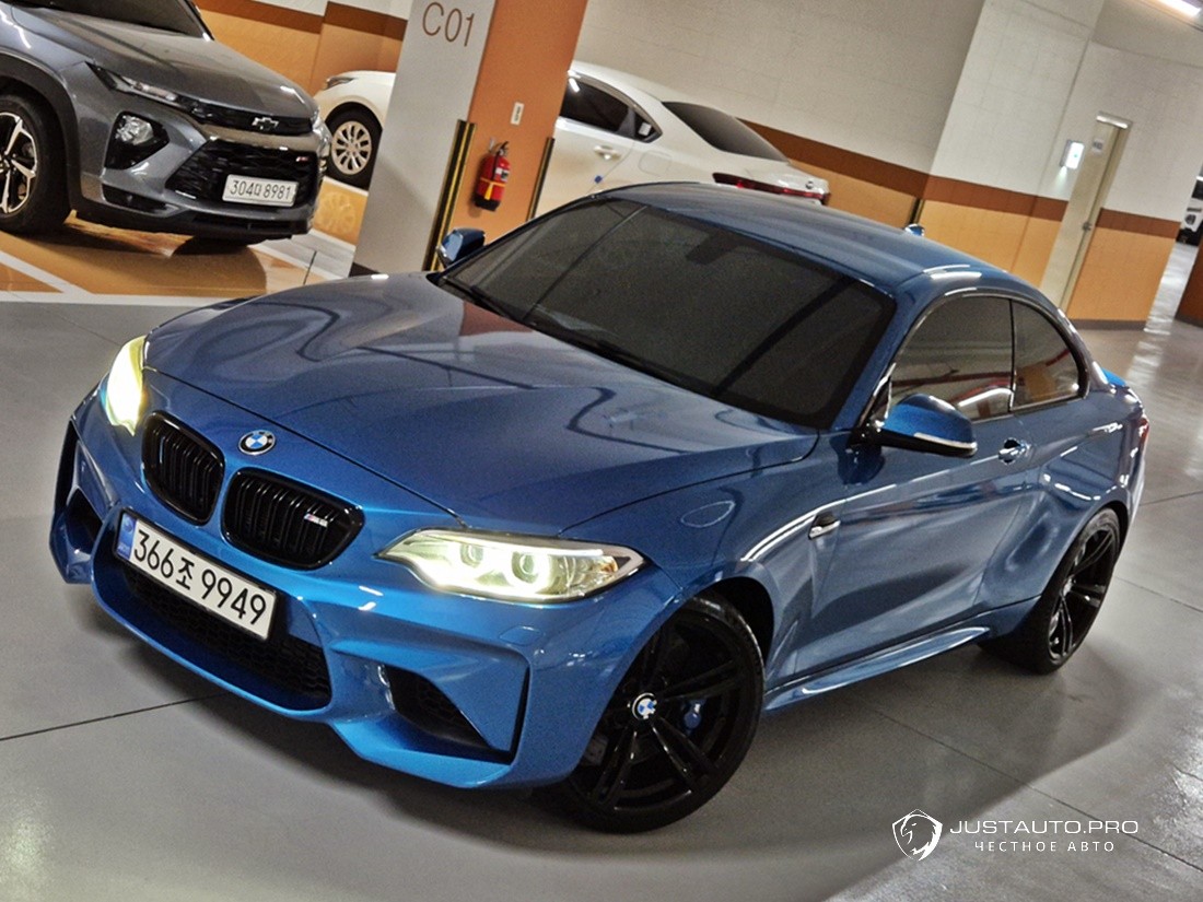 Автомобиль BMW M2