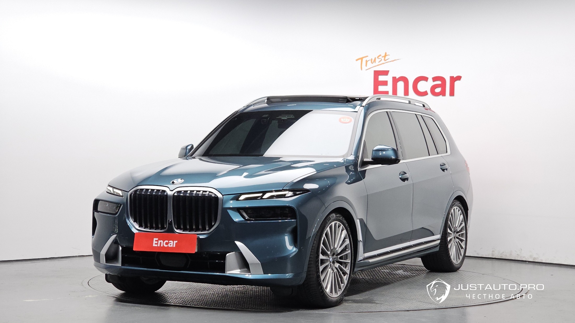 Автомобиль BMW X7