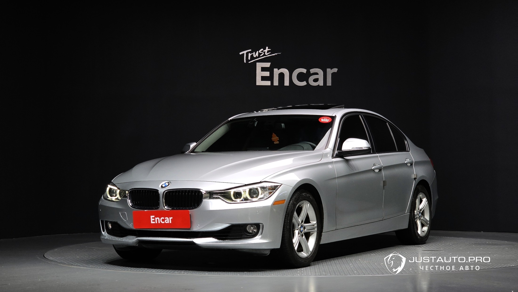 Автомобиль BMW 3-Series