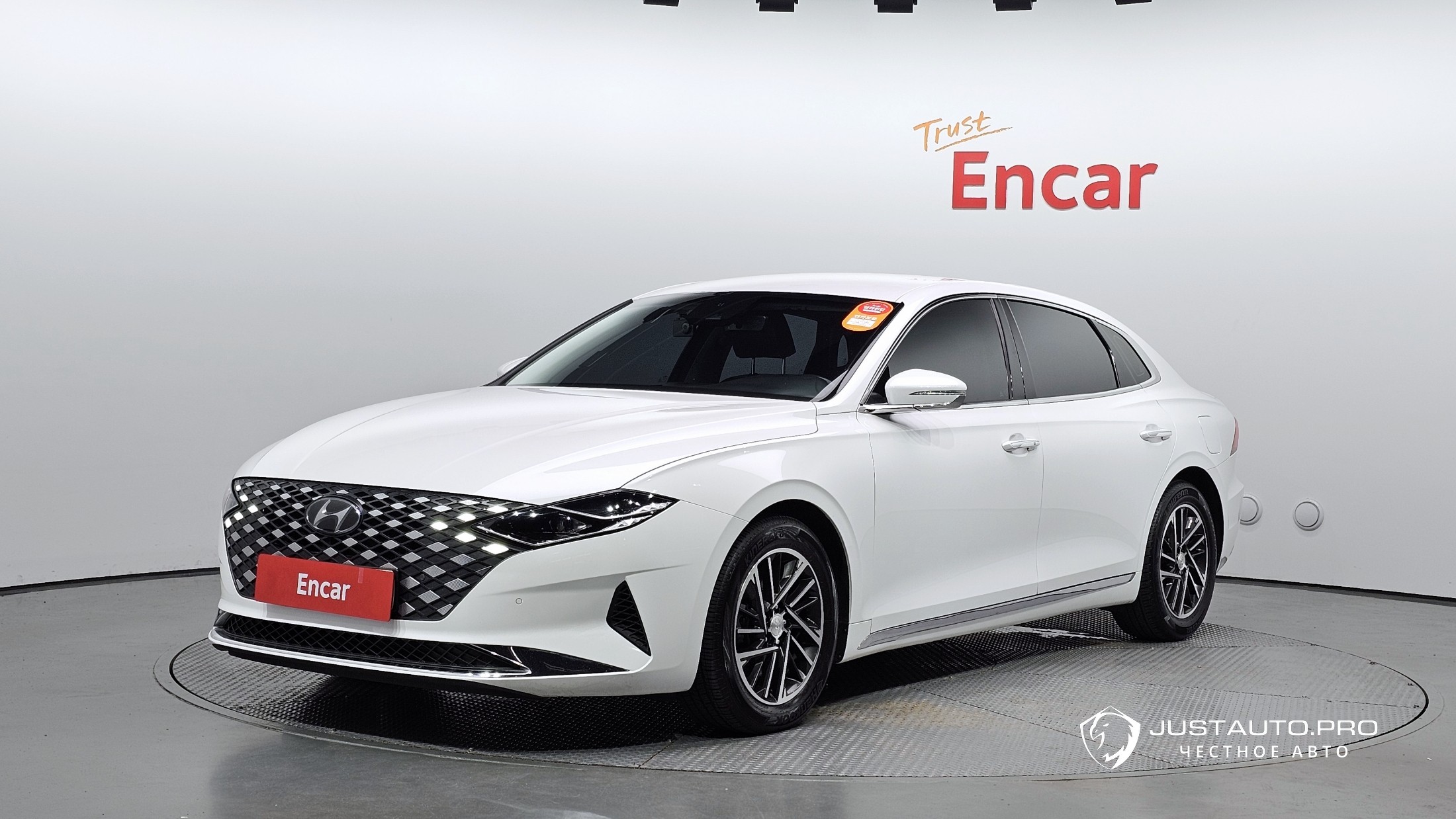 Автомобиль Hyundai Grandeur