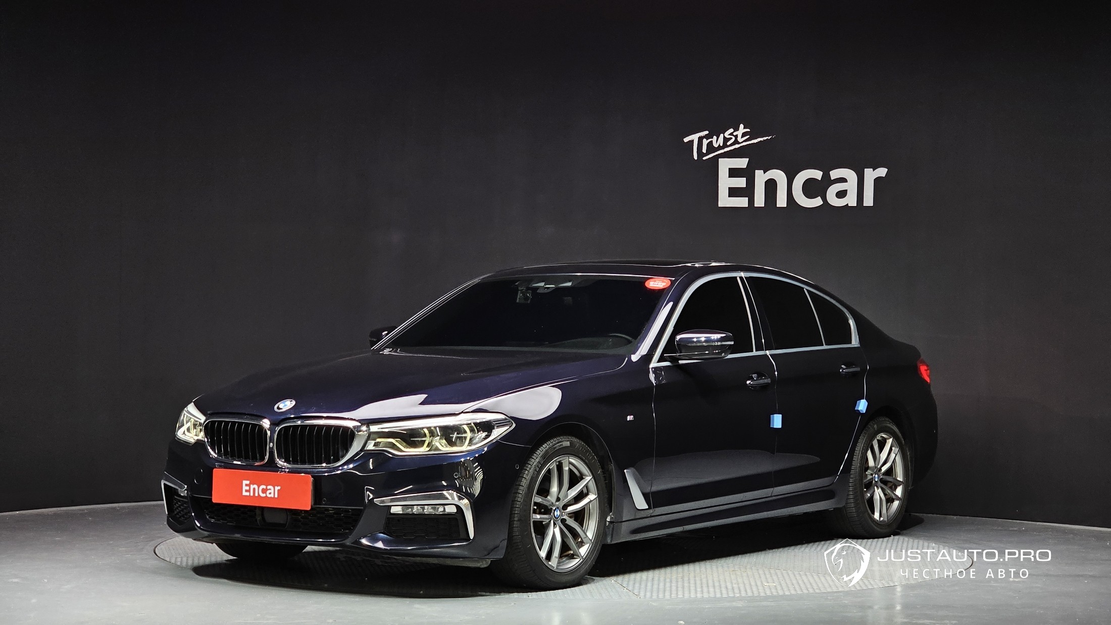 Автомобиль BMW 5-Series