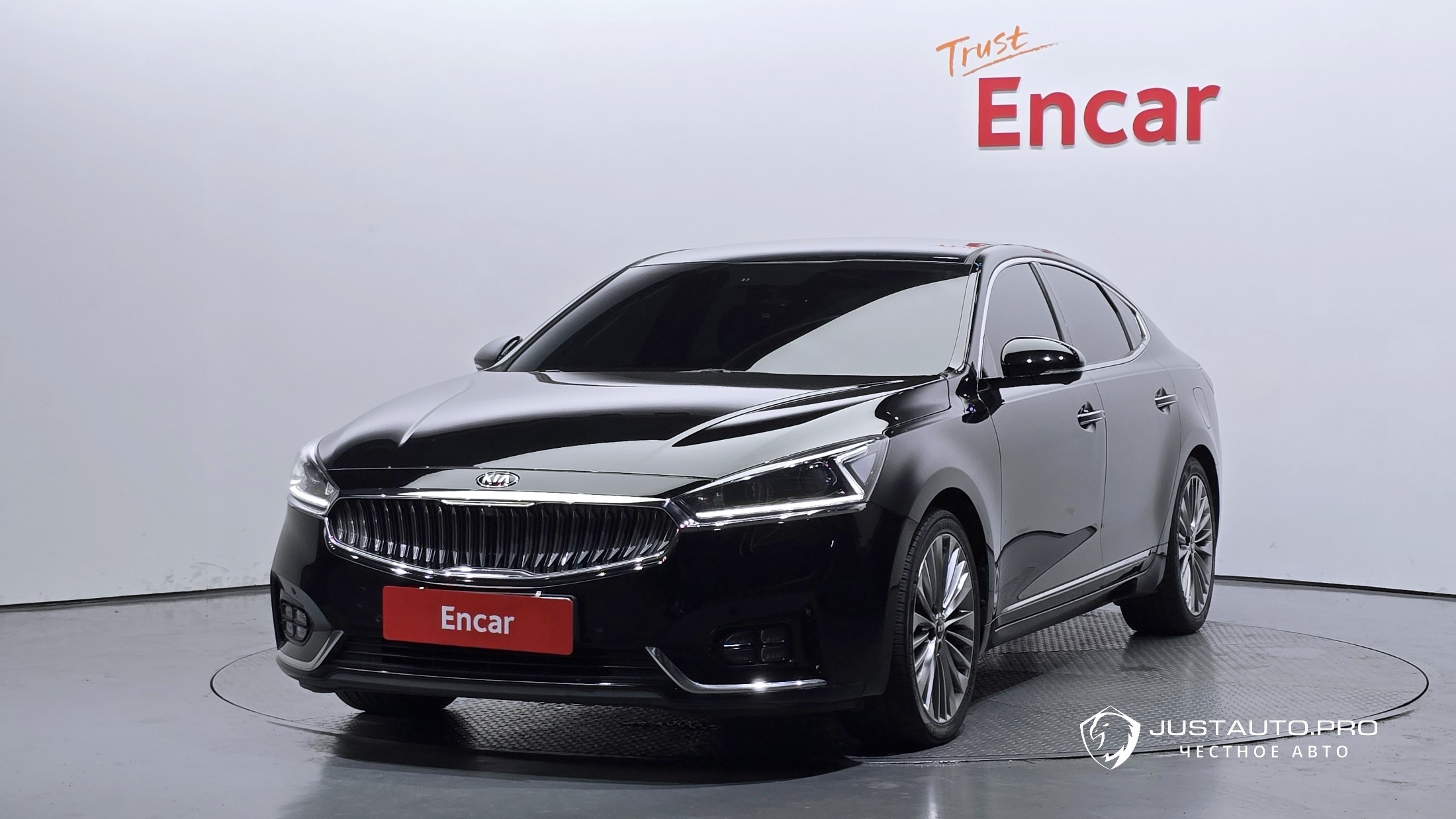 Автомобиль Kia K7