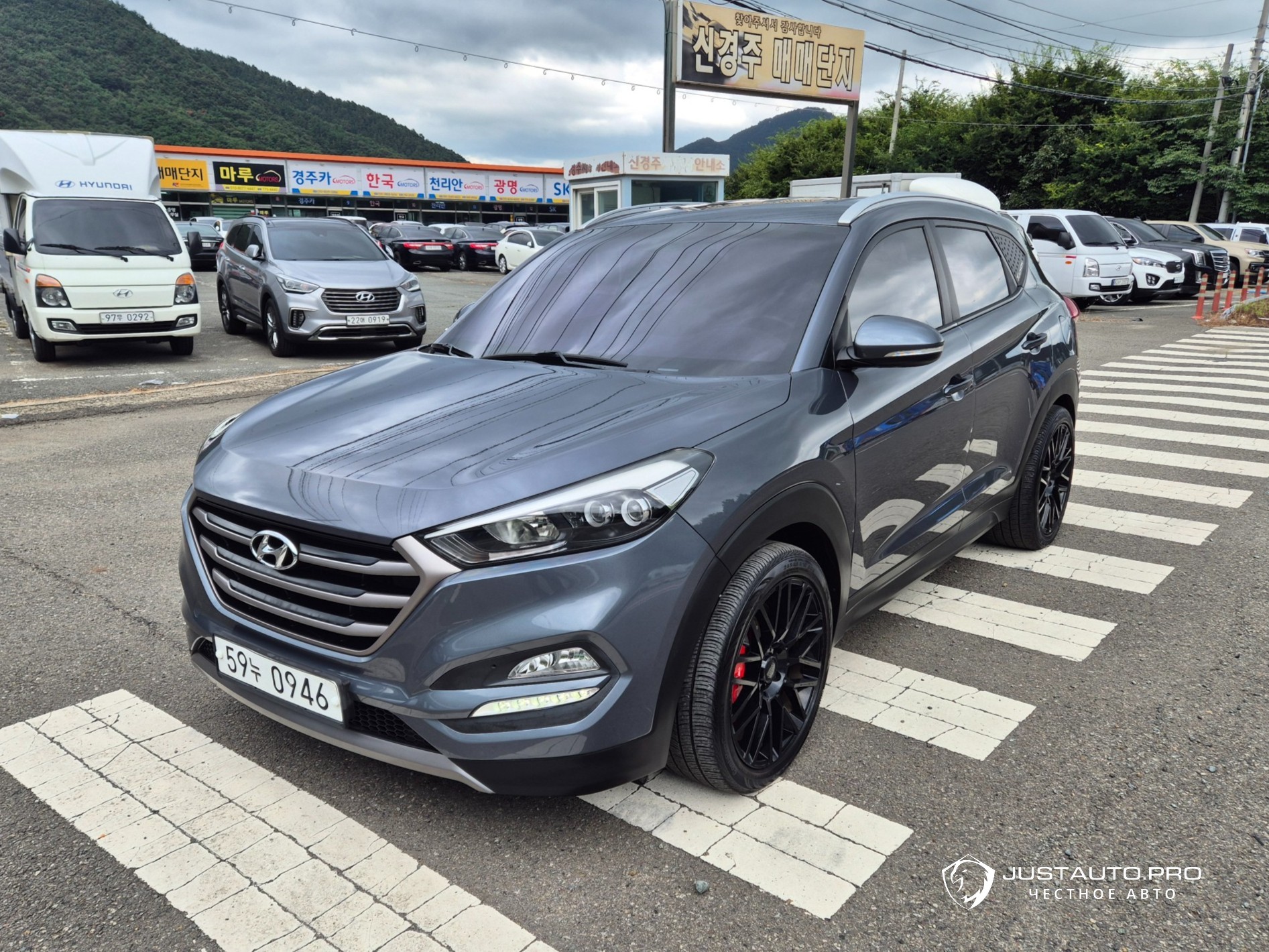 Автомобиль Hyundai Tucson